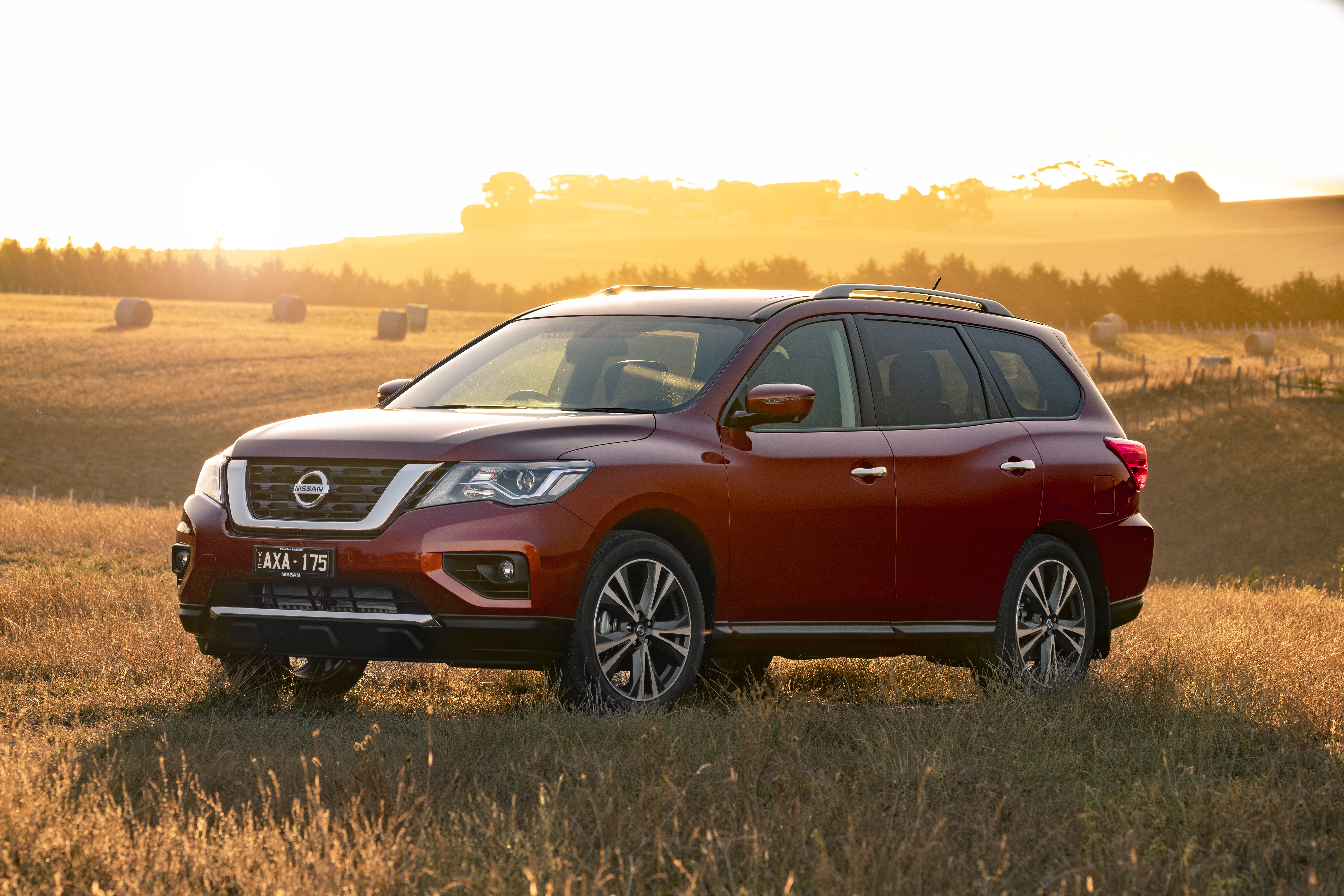 nissan pathfinder hybrid 2020