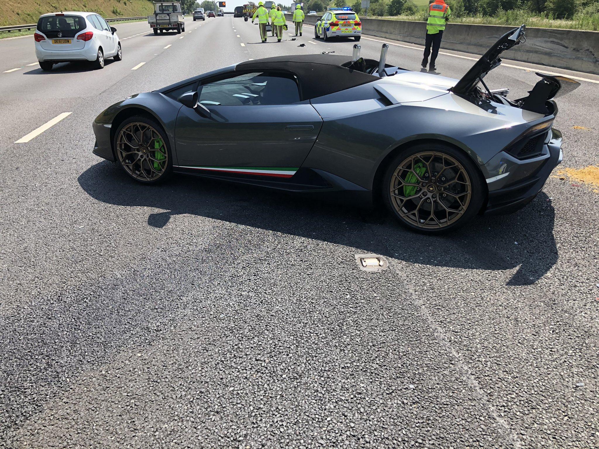 Lamborghini totalled 20 minutes after leaving dealership | CarExpert