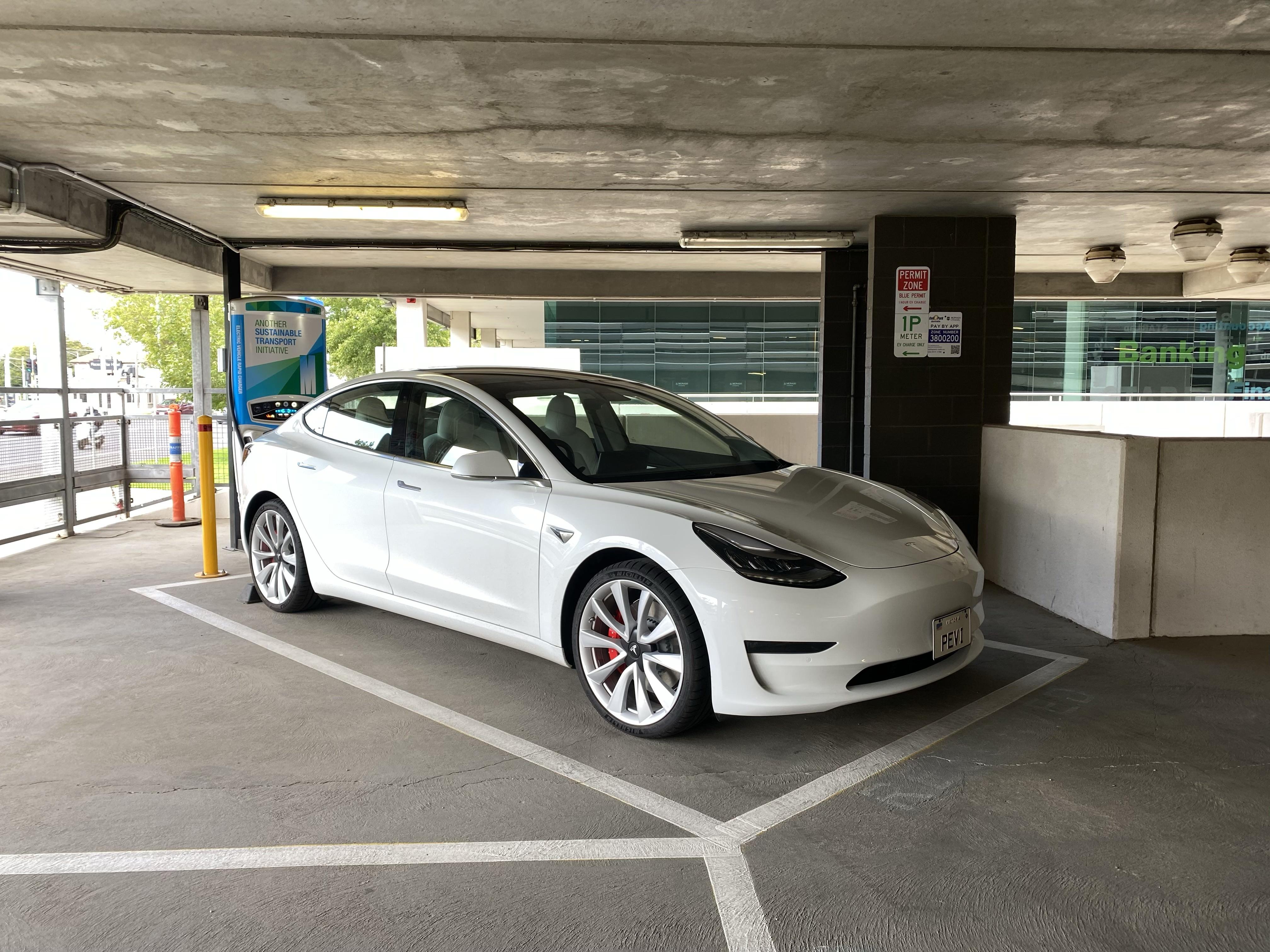 2019 tesla model 3 resale deals value