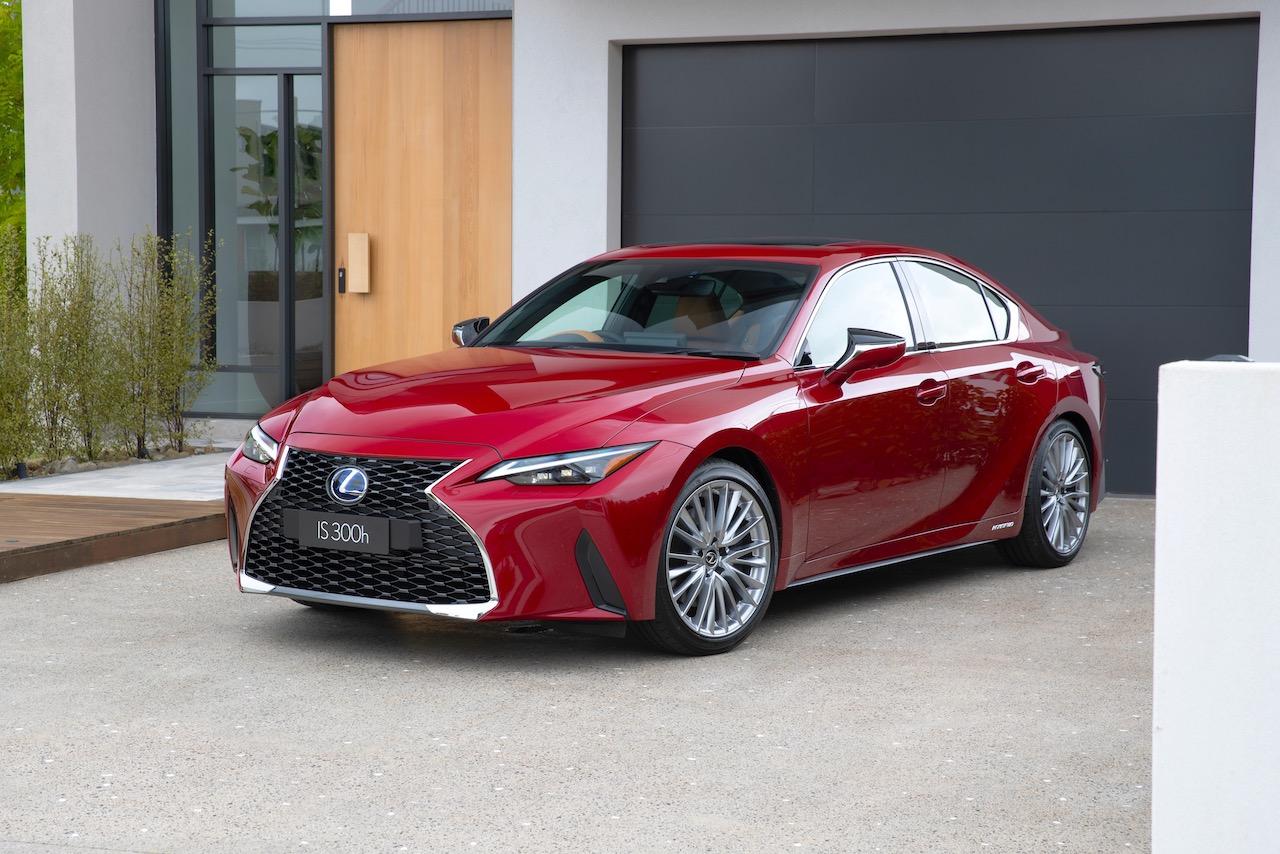 2021 lexus is hybrid discount