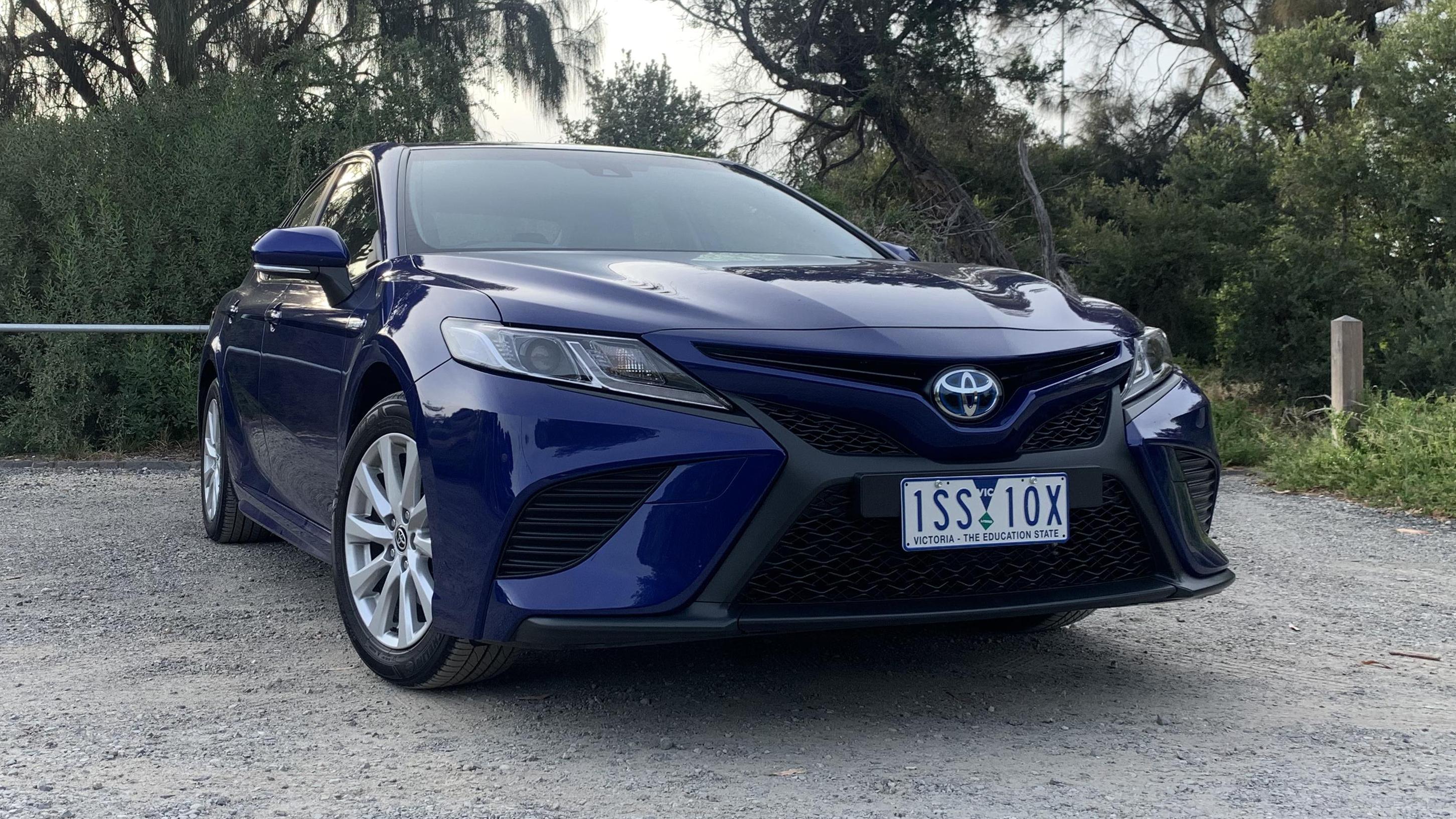 Toyota camry ascent store sport hybrid 2021