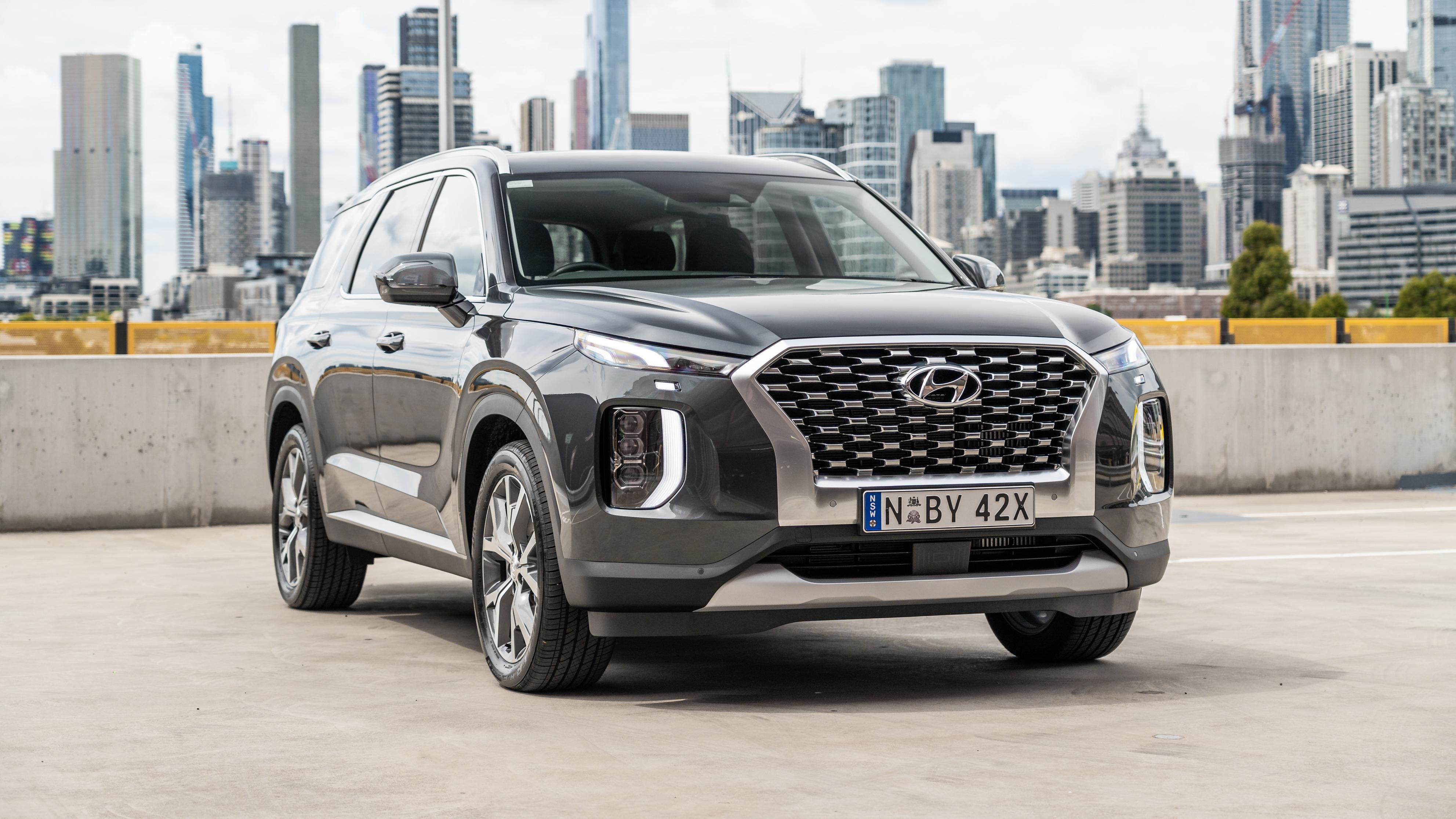 https://images.carexpert.com.au/app/uploads/2022/03/2022-Hyundai-Palisade-Elite-2.2D-AWD-HERO.jpg