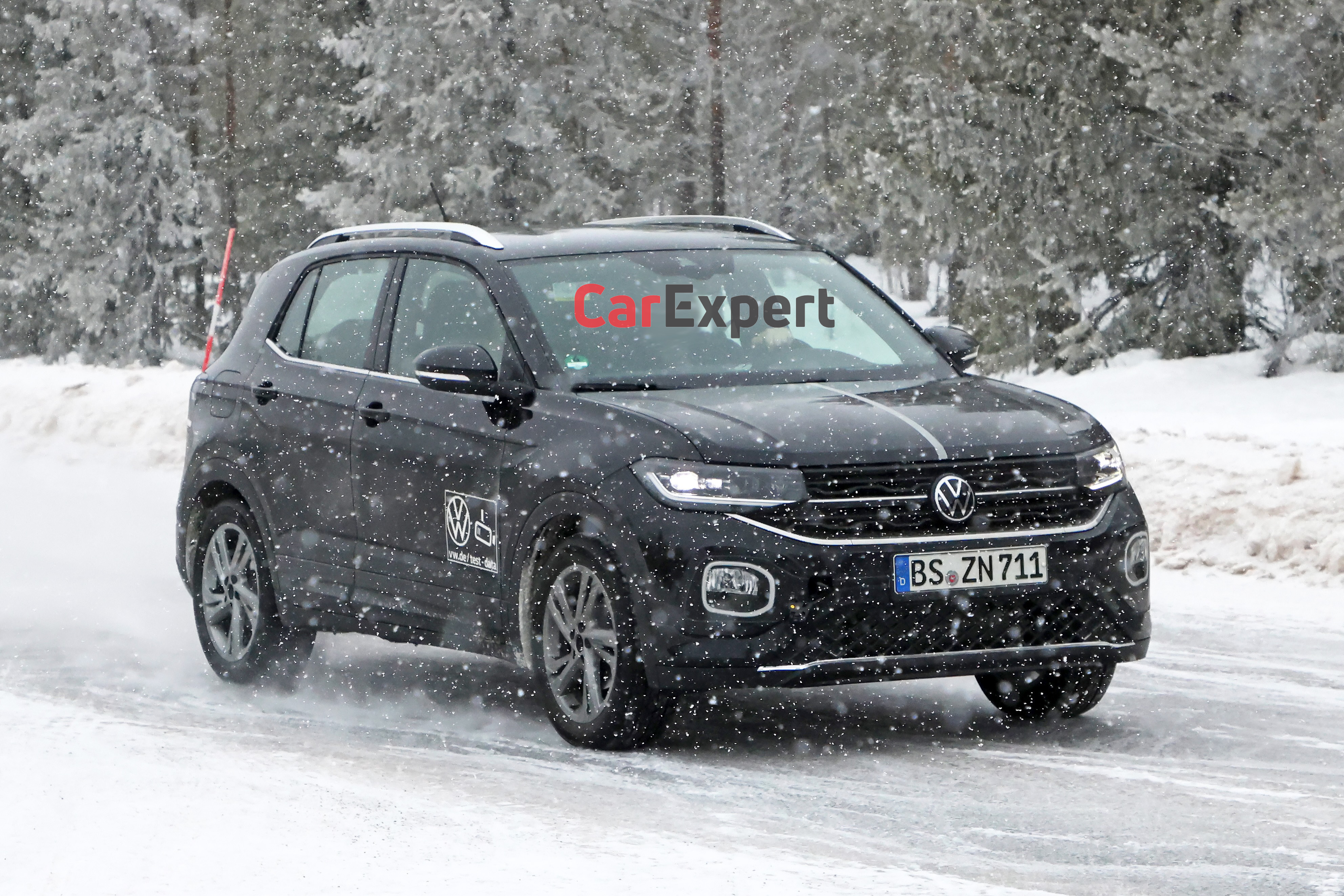 Mid-life refresh spied for 2024 Volkswagen T-Cross