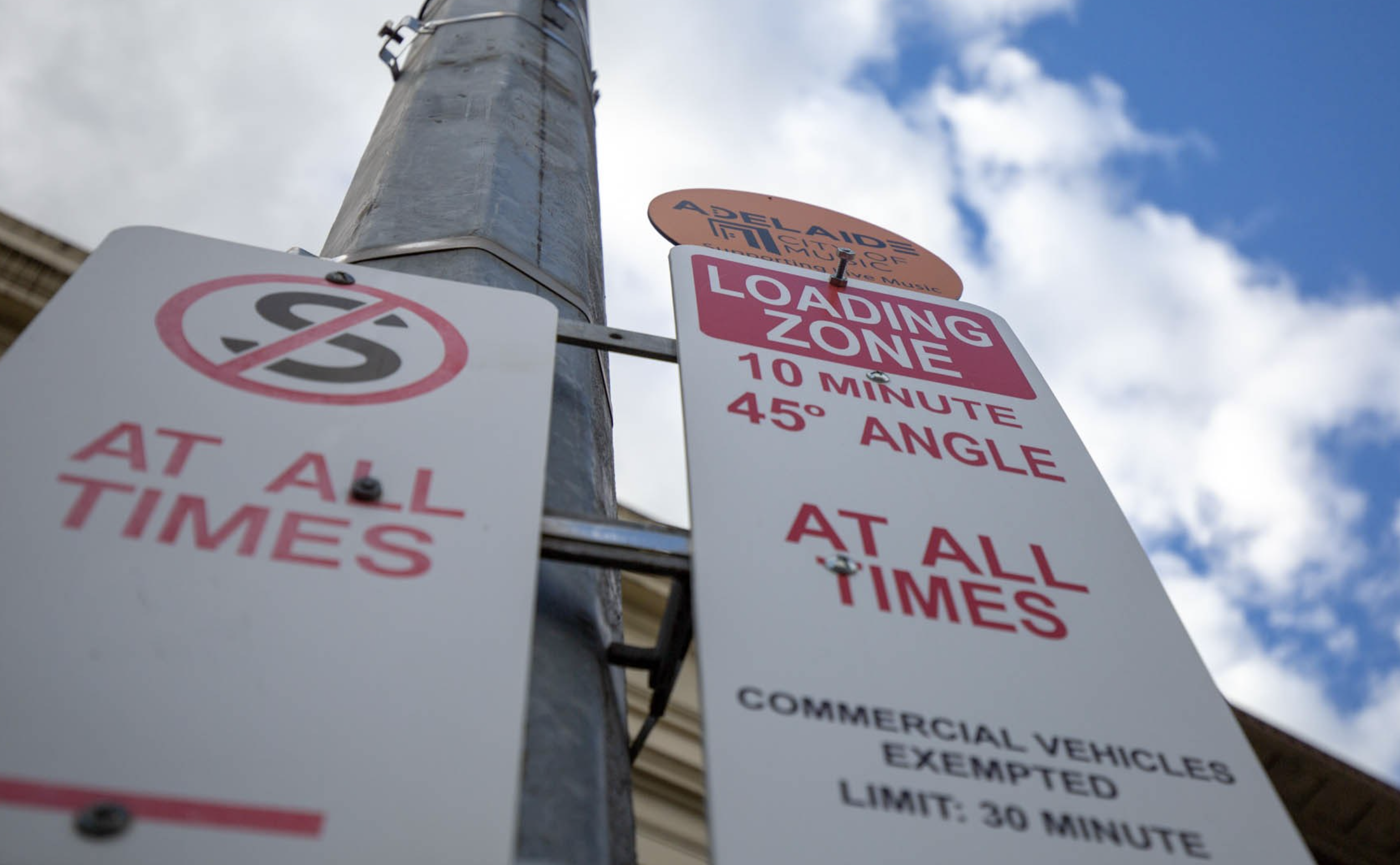 What vehicles can park in a loading zone CarExpert