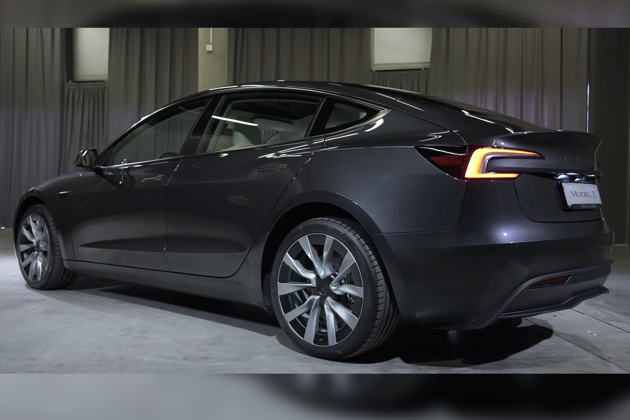 New 2024 Tesla Model 3 LEAKED! 
