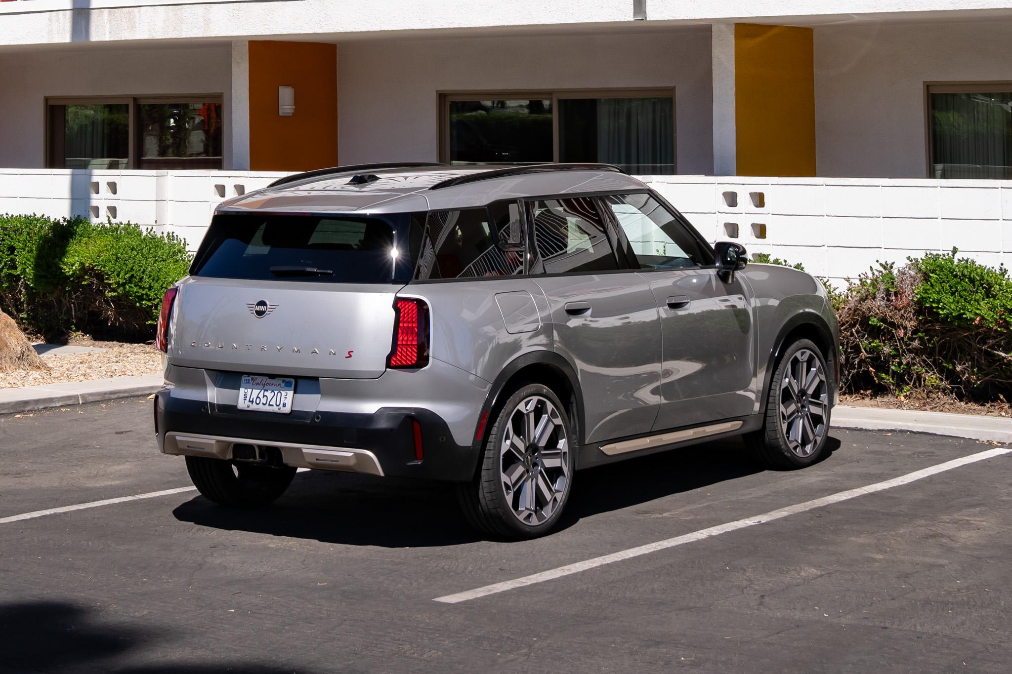 Minimalist all-rounder: The new MINI Countryman.