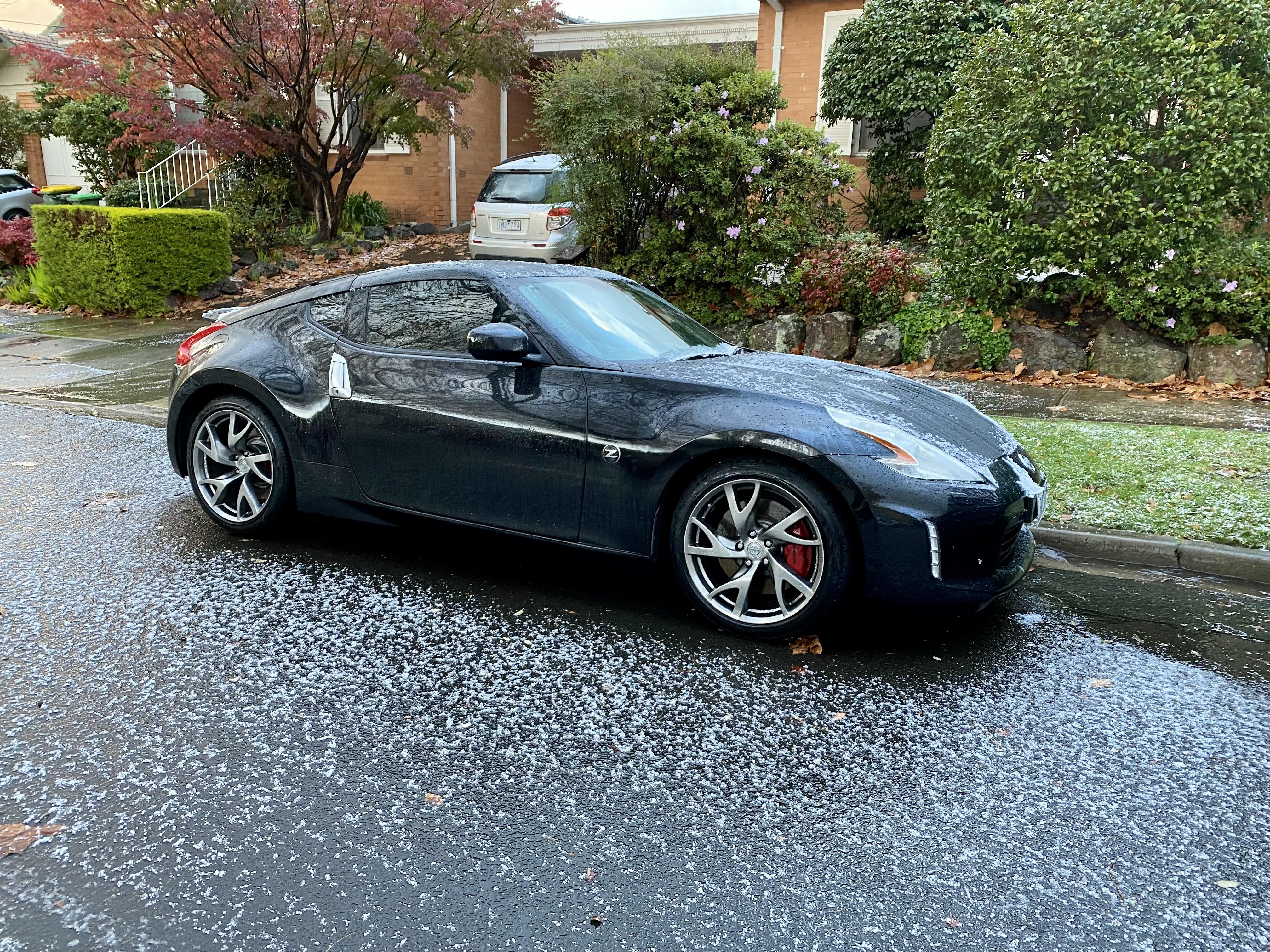 2013 nissan 370z black