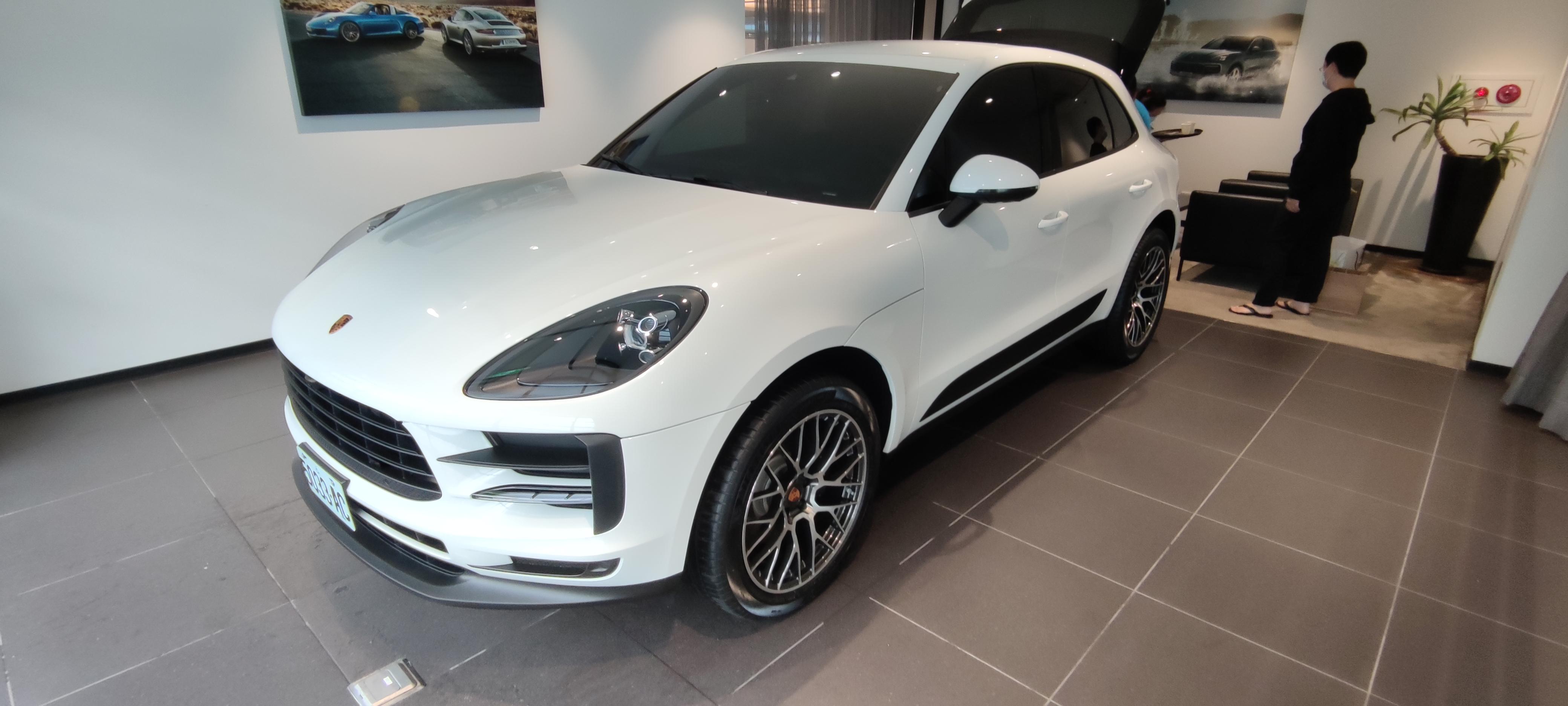 Discover 141+ images porsche macan maintenance cost In.thptnganamst