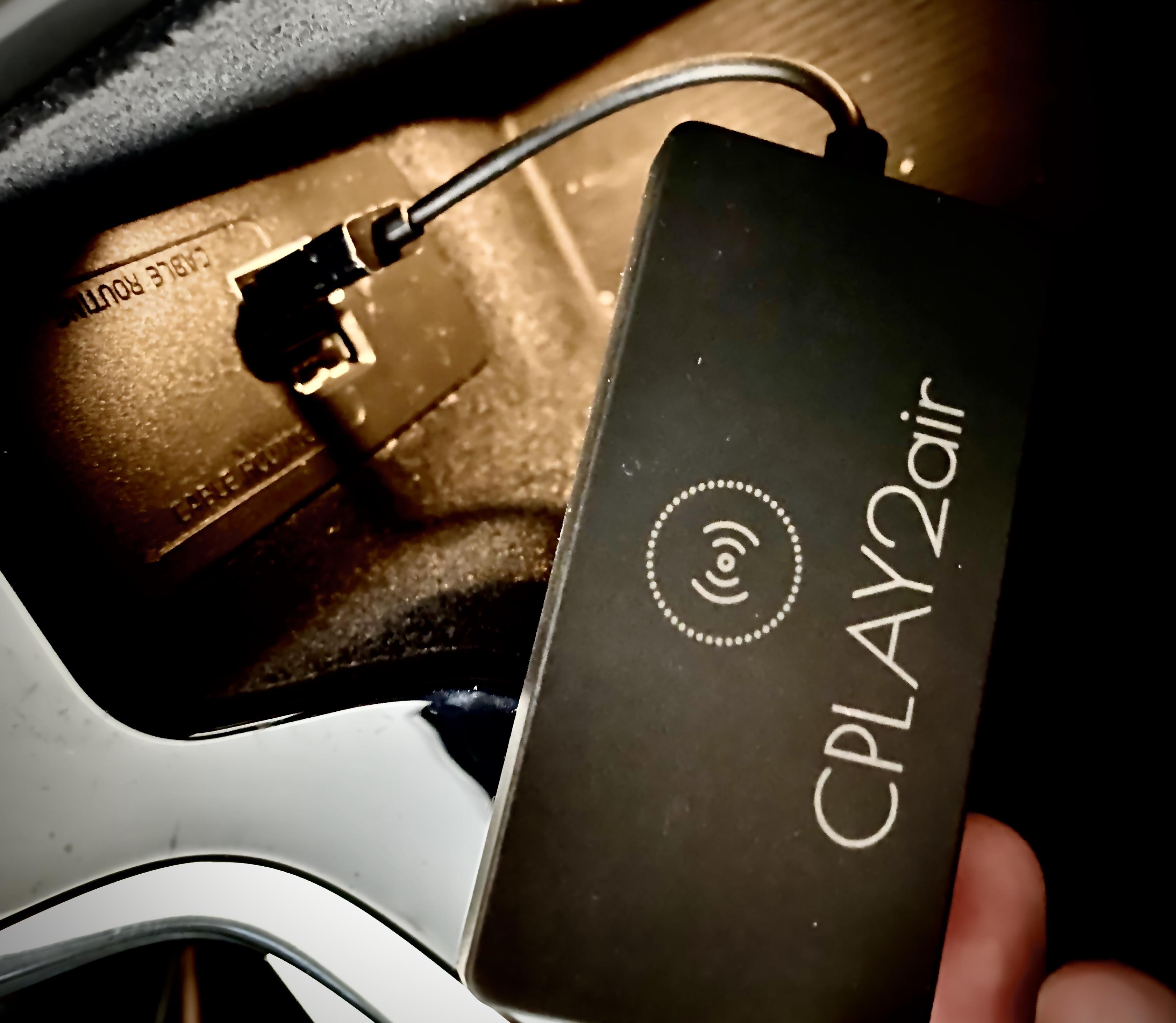 【新品同様】CPLAY2air Apple carplay ワイヤレ Gadget test: Making CarPlay wireless | CarExpert