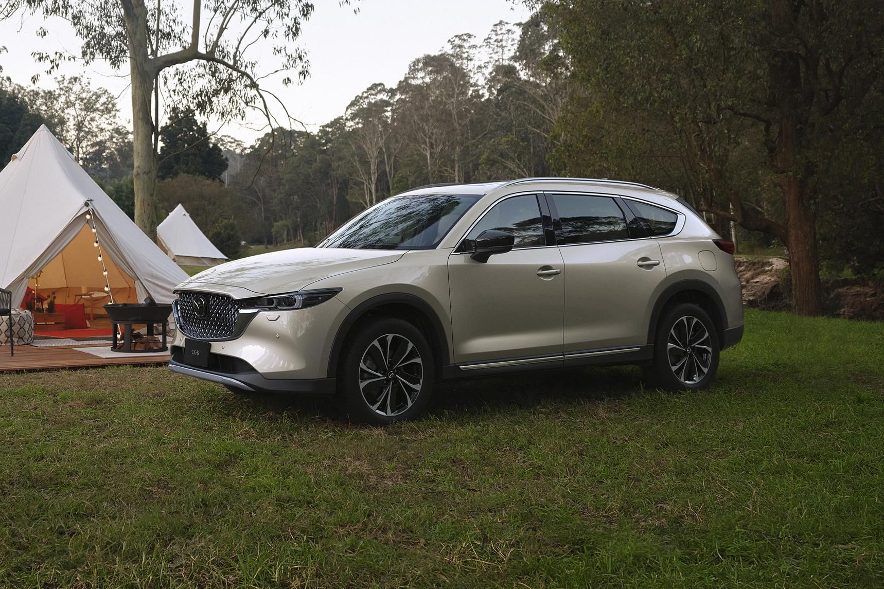 2022-11-mazda-cx-8-facelift-8.jpg