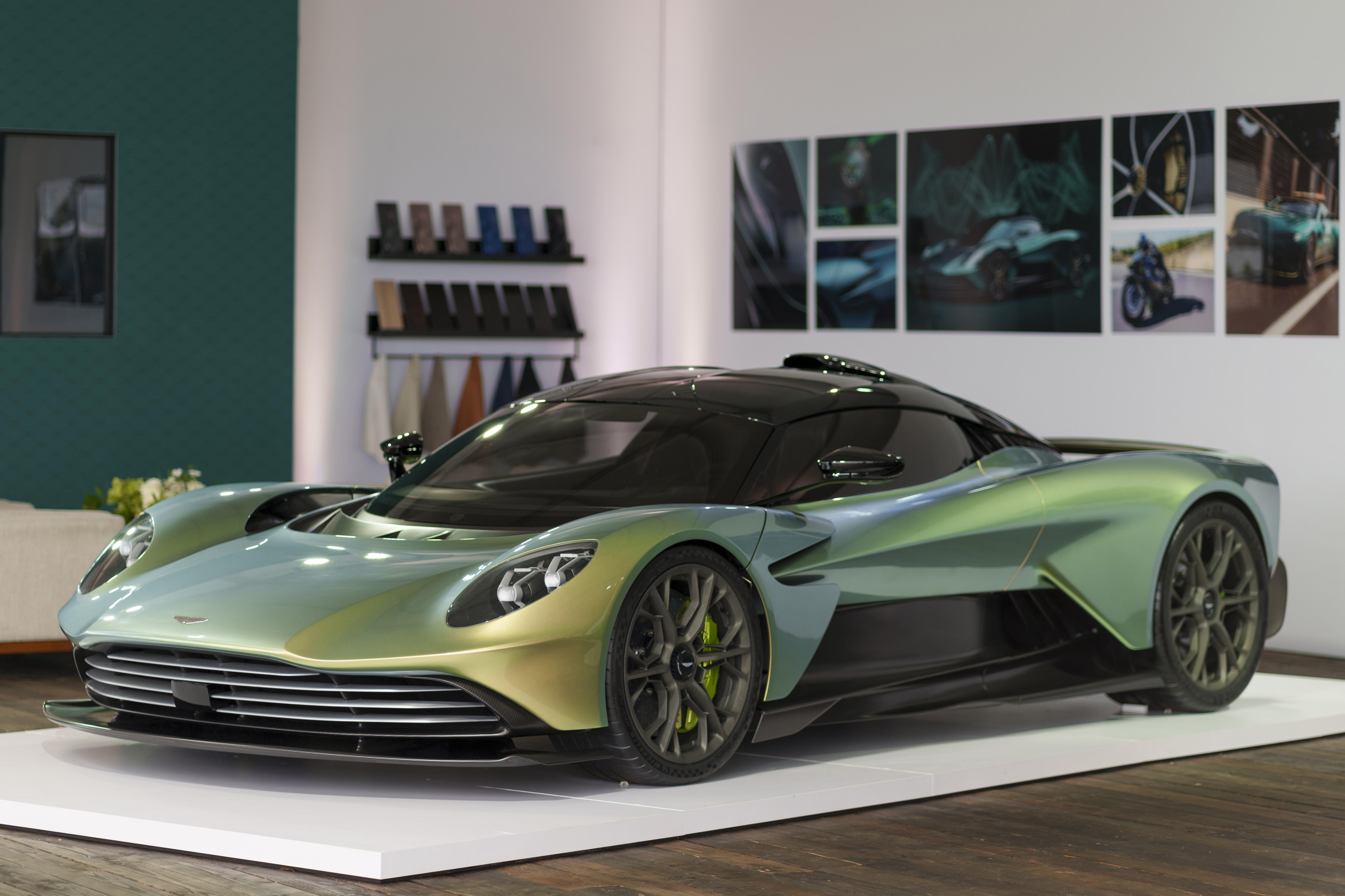 専用 Aston Martin Vantage & Ferrari 296 Aston Martin abandons plans to build Ferrari 296 GTB, Lamborghini