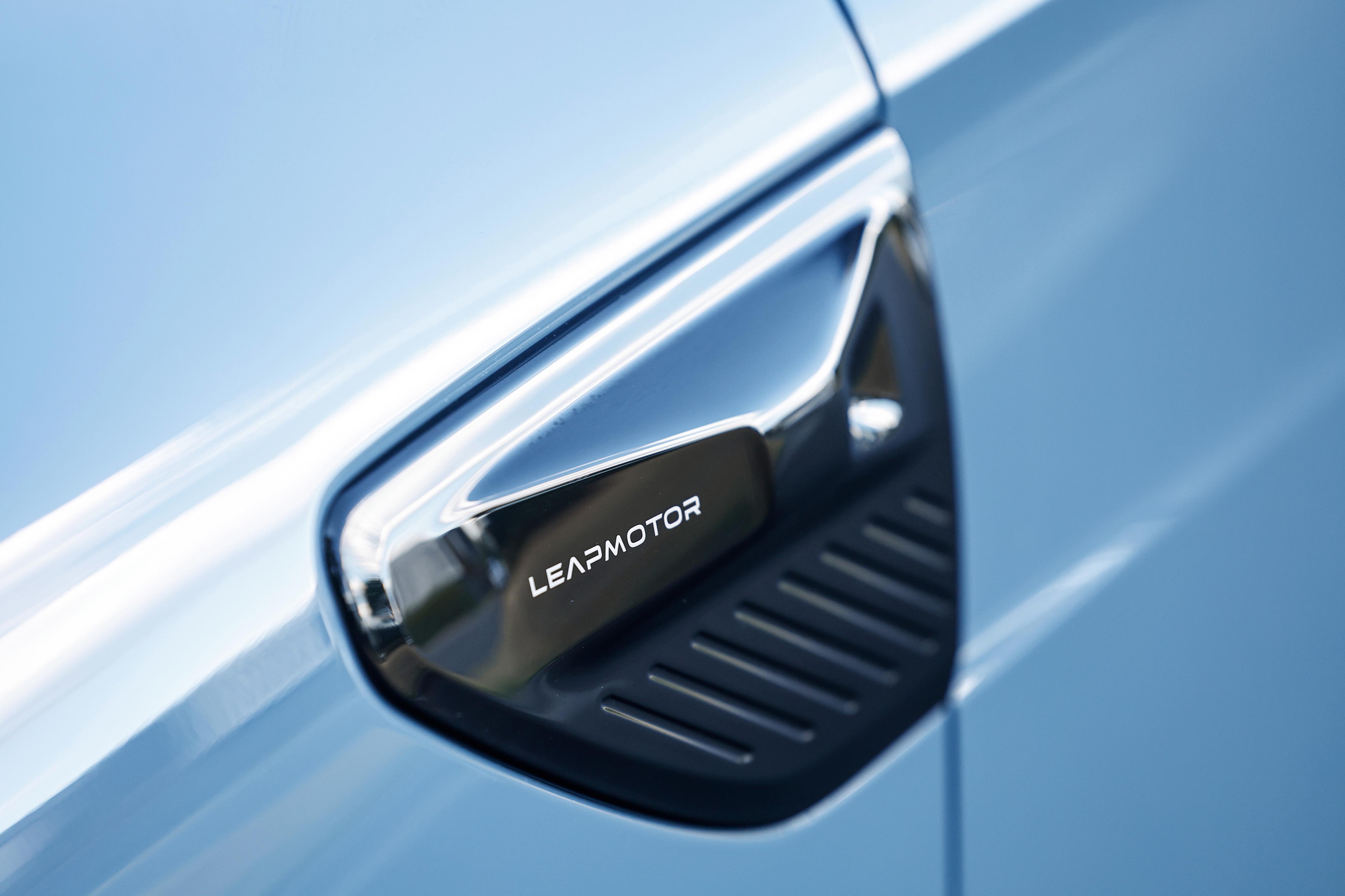 Leapmotor branding on the vehicle that still carries Dahua camera hardware
