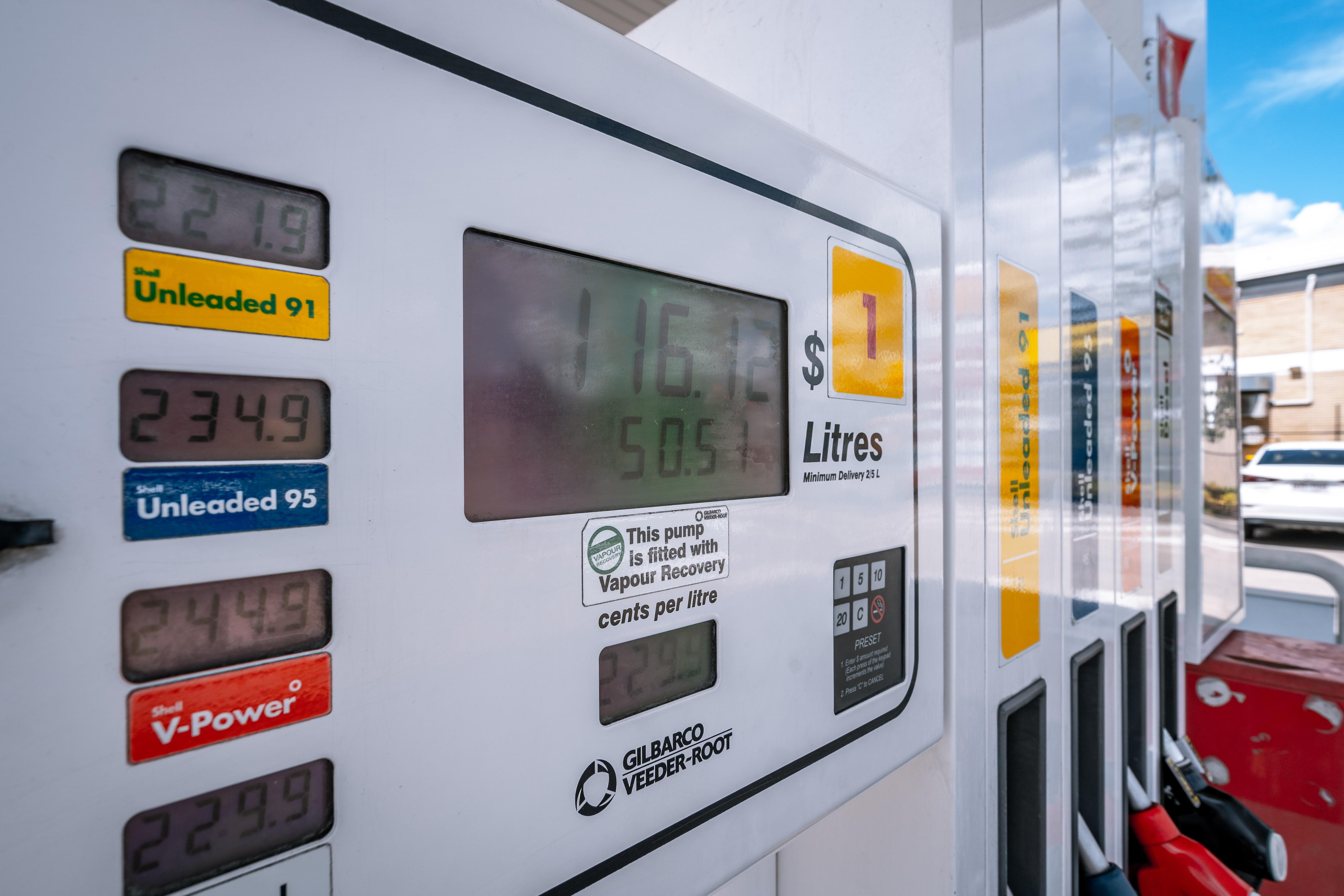 2026-03-australian-petrol-station-service-station-fuel-pump-3.jpg
