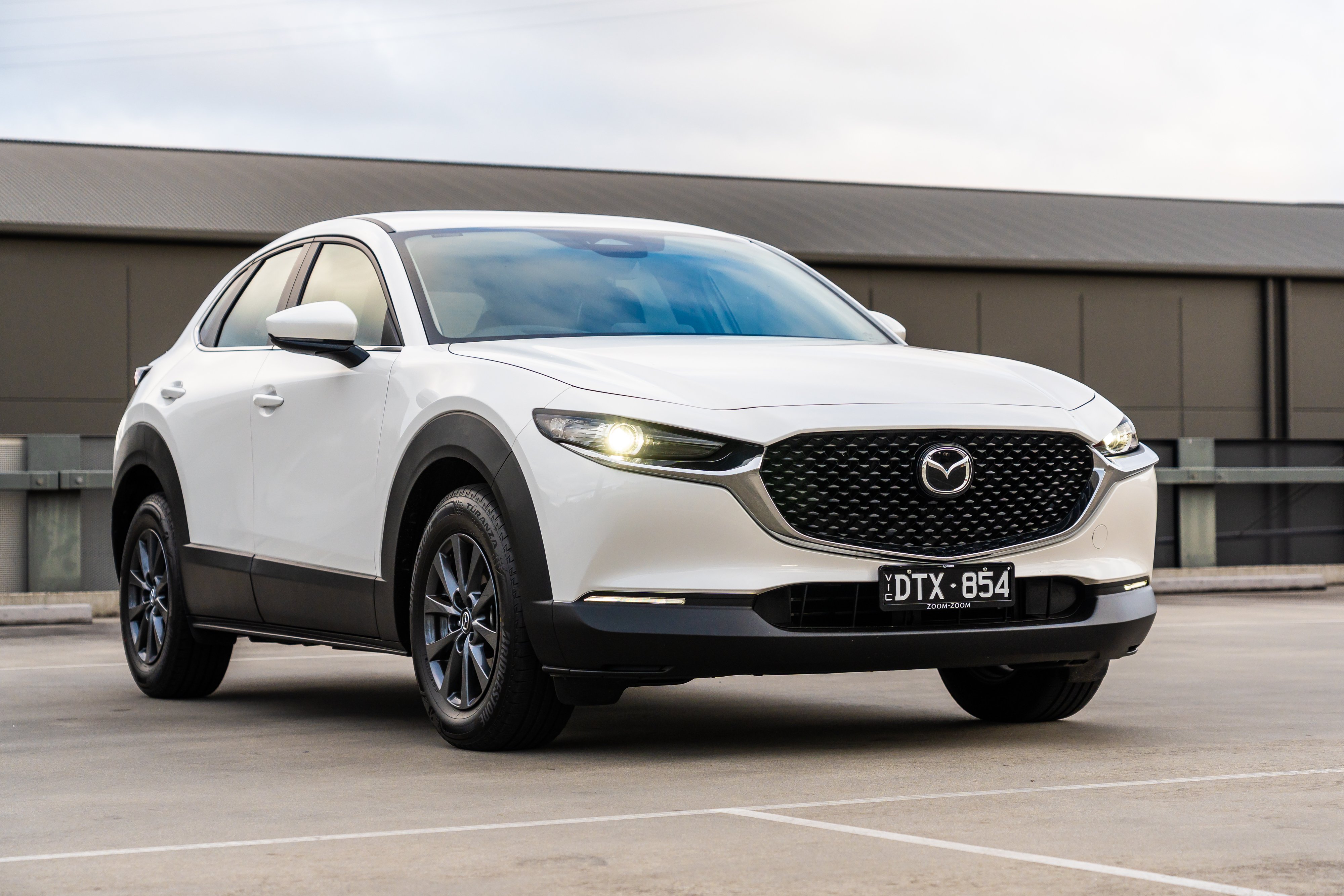 2026-mazda-cx30-pure-10.jpg