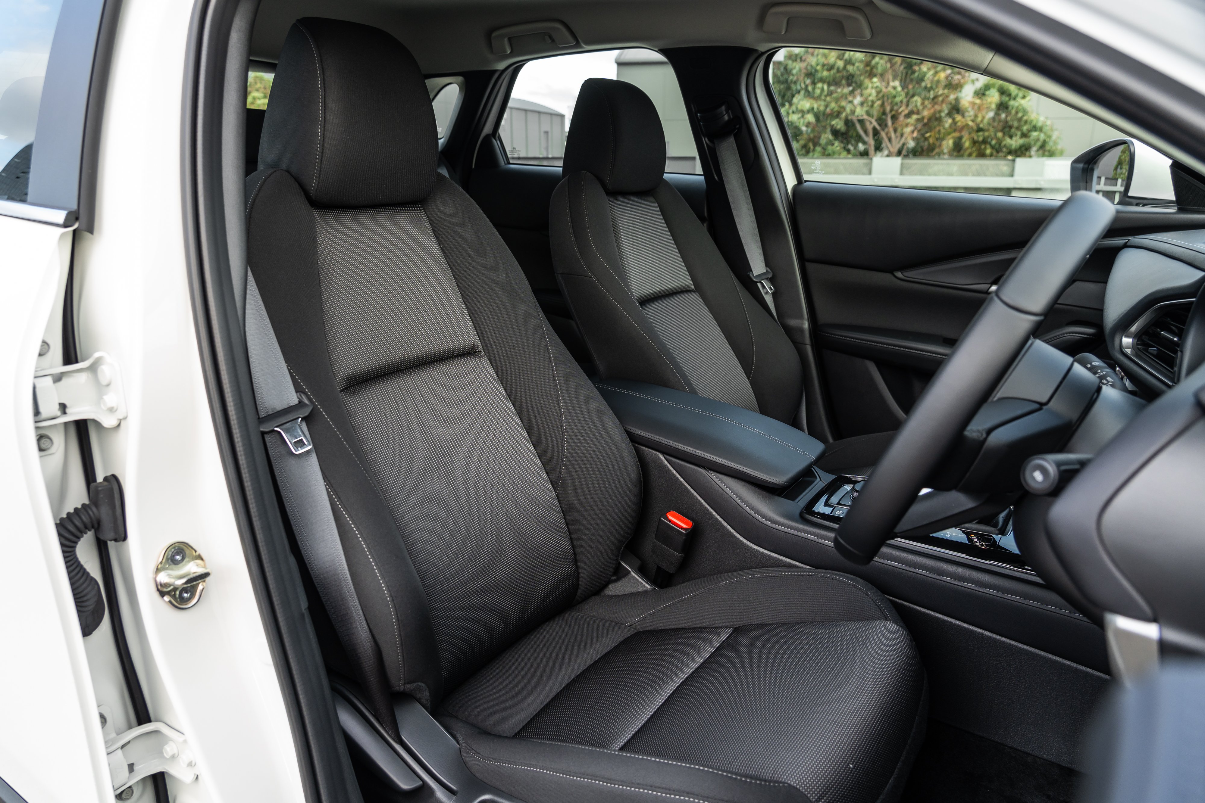 2026-mazda-cx30-pure-44.jpg