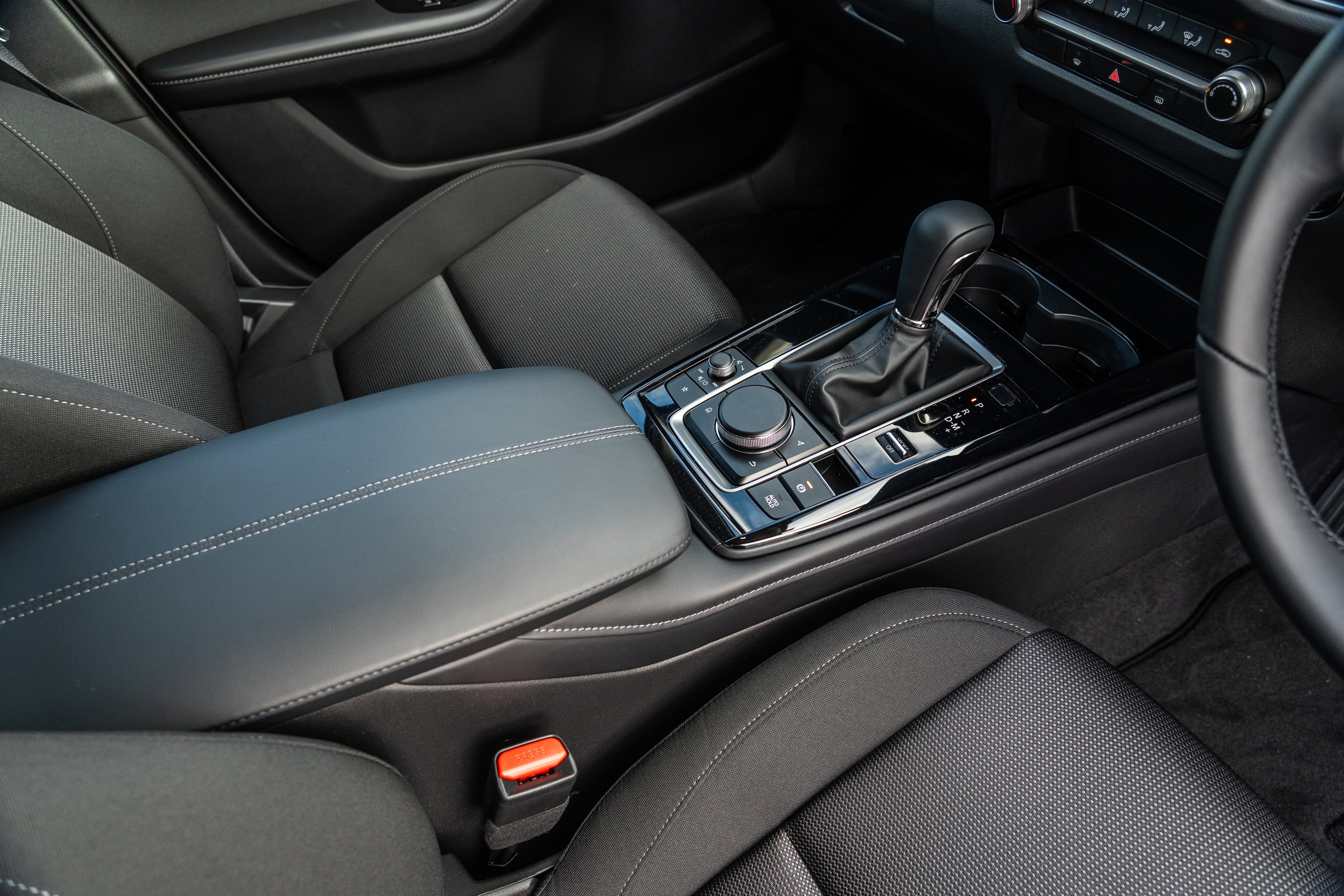 2026-mazda-cx30-pure-45.jpg