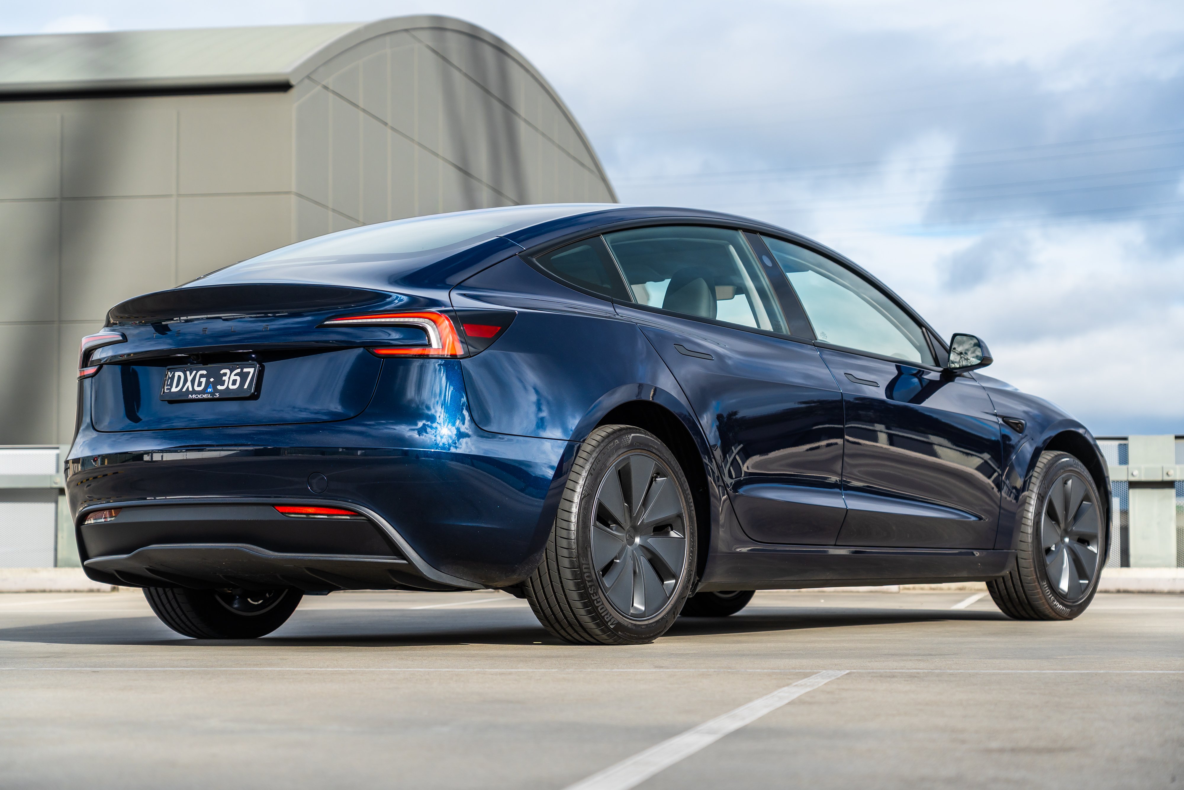 2026-tesla-model3-longrange-rwd-11.jpg