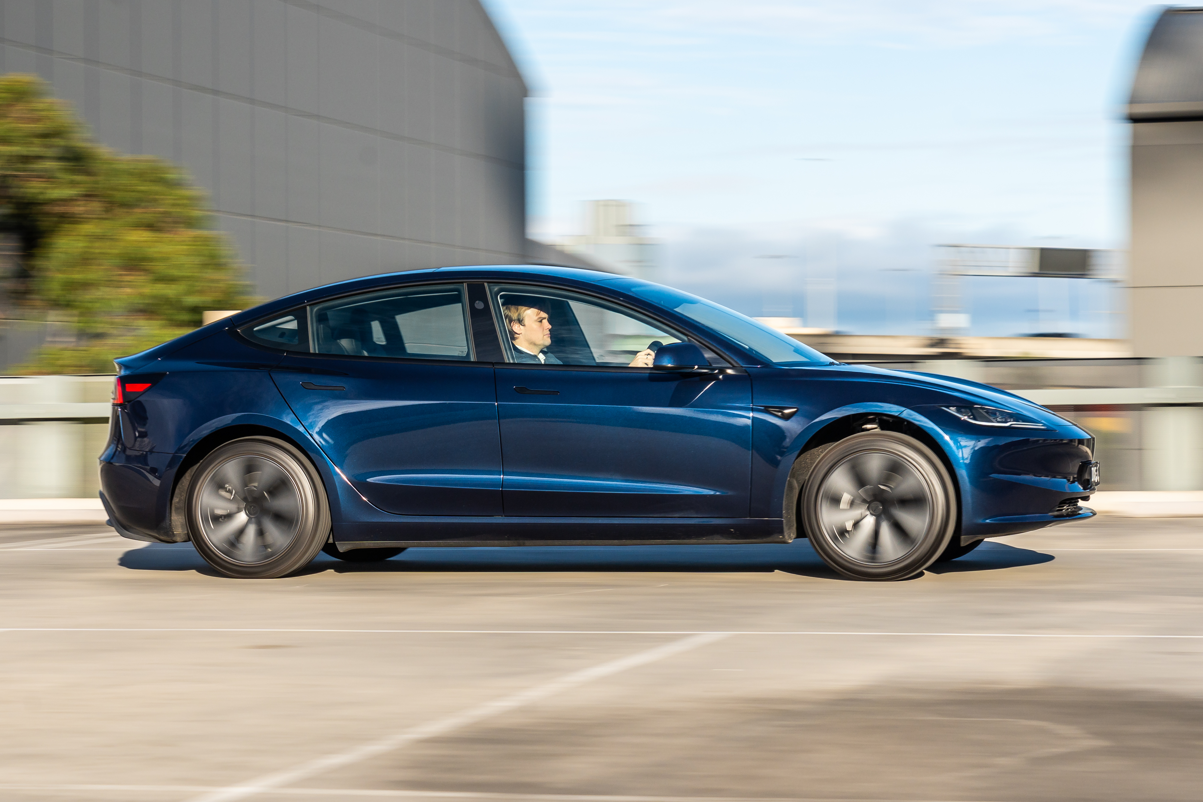 2026-tesla-model3-longrange-rwd-27.jpg