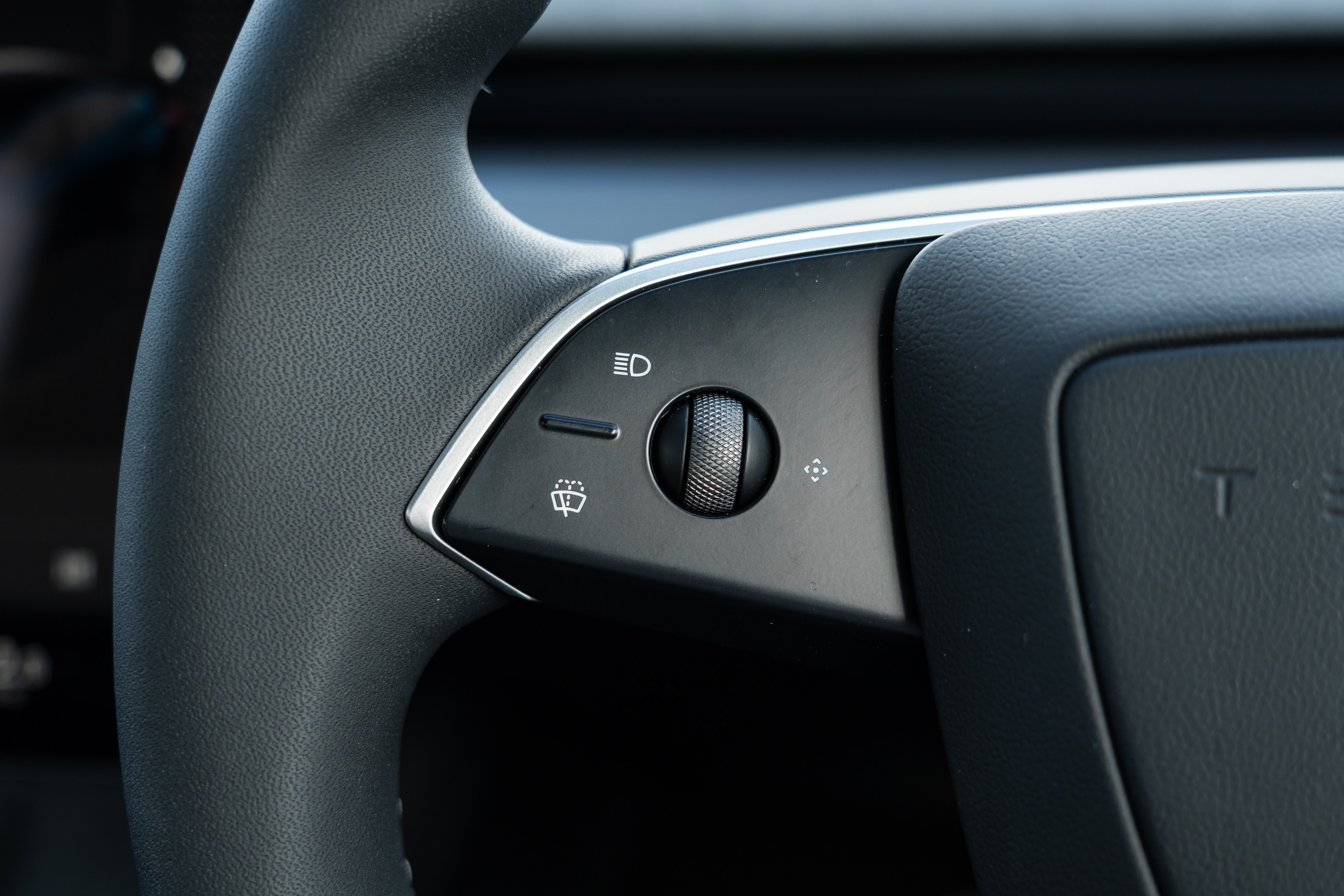 2026-tesla-model3-longrange-rwd-36.jpg
