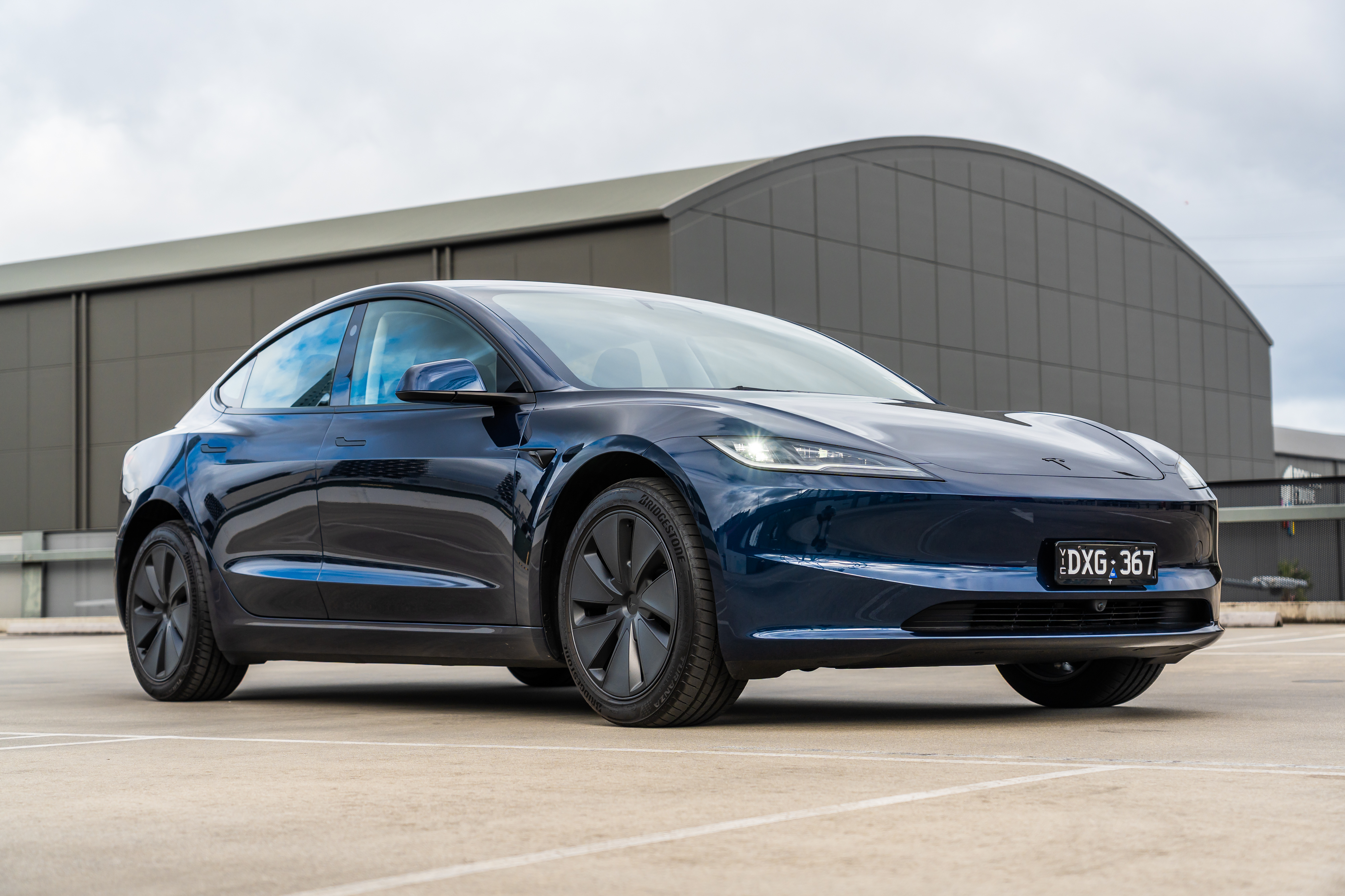 2026-tesla-model3-longrange-rwd-5.jpg
