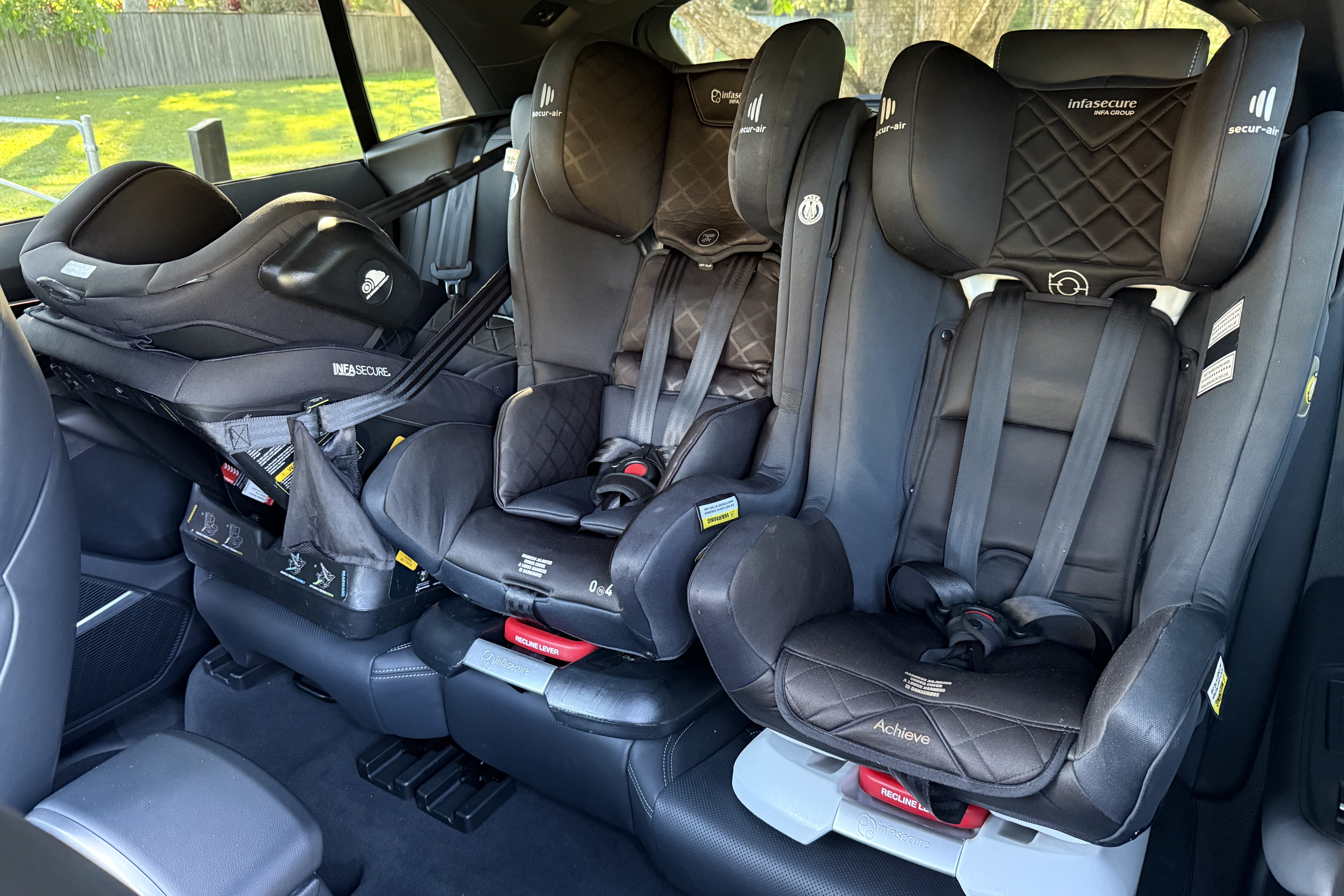 2026_audi_q8_babyseats.jpg
