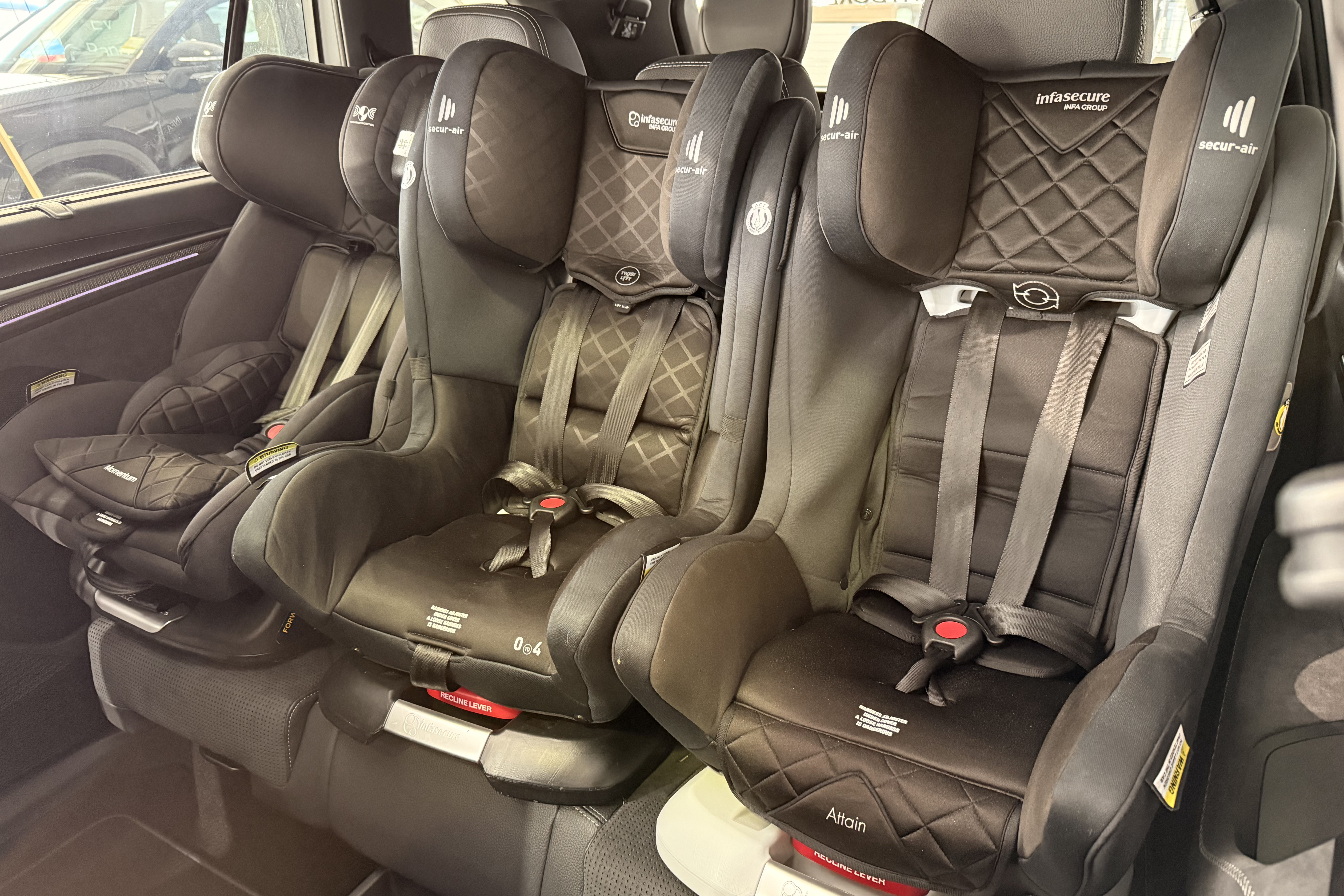 2026_skoda_kodiaq_babyseats.jpg
