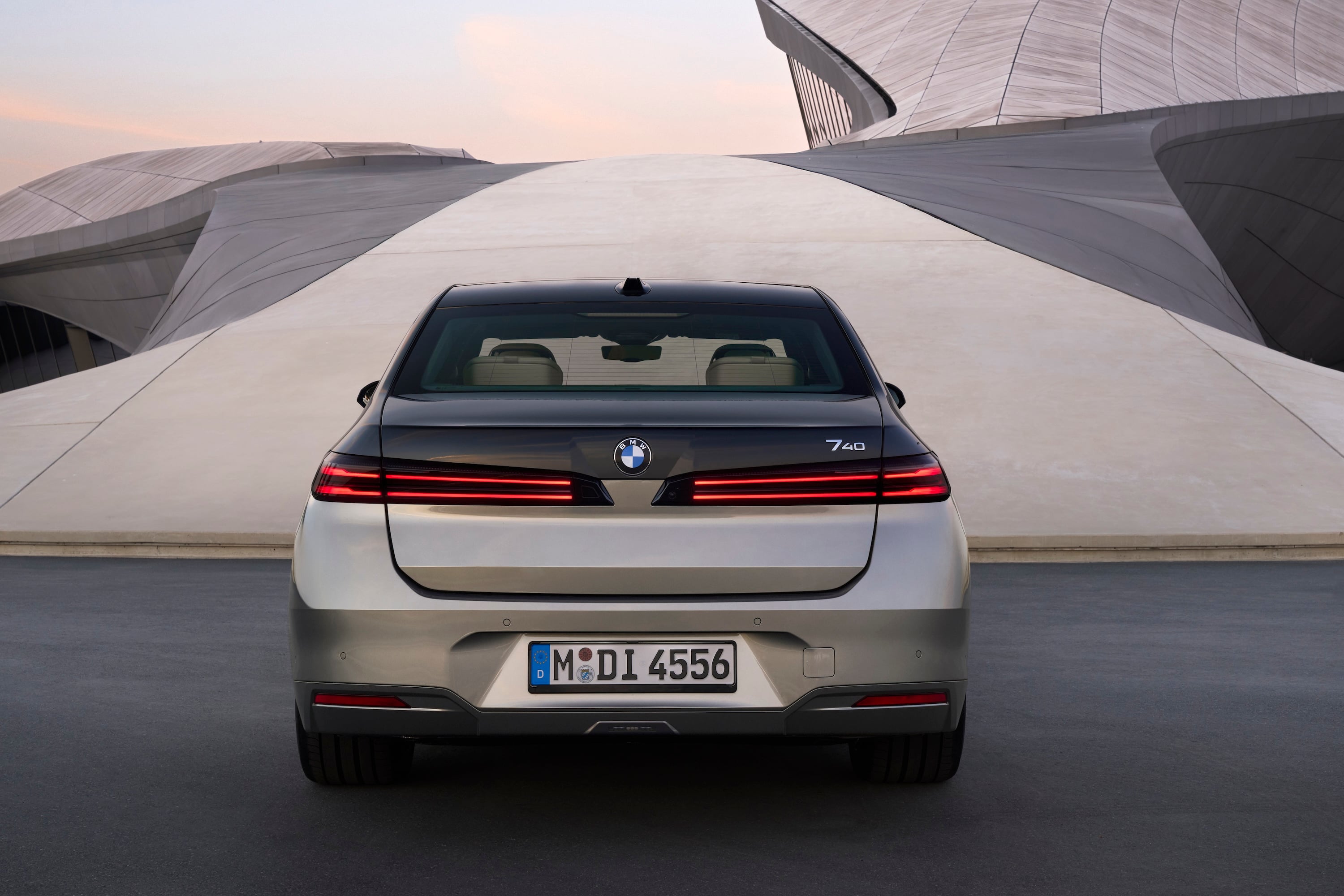 2026bmw-7-series-2.jpg