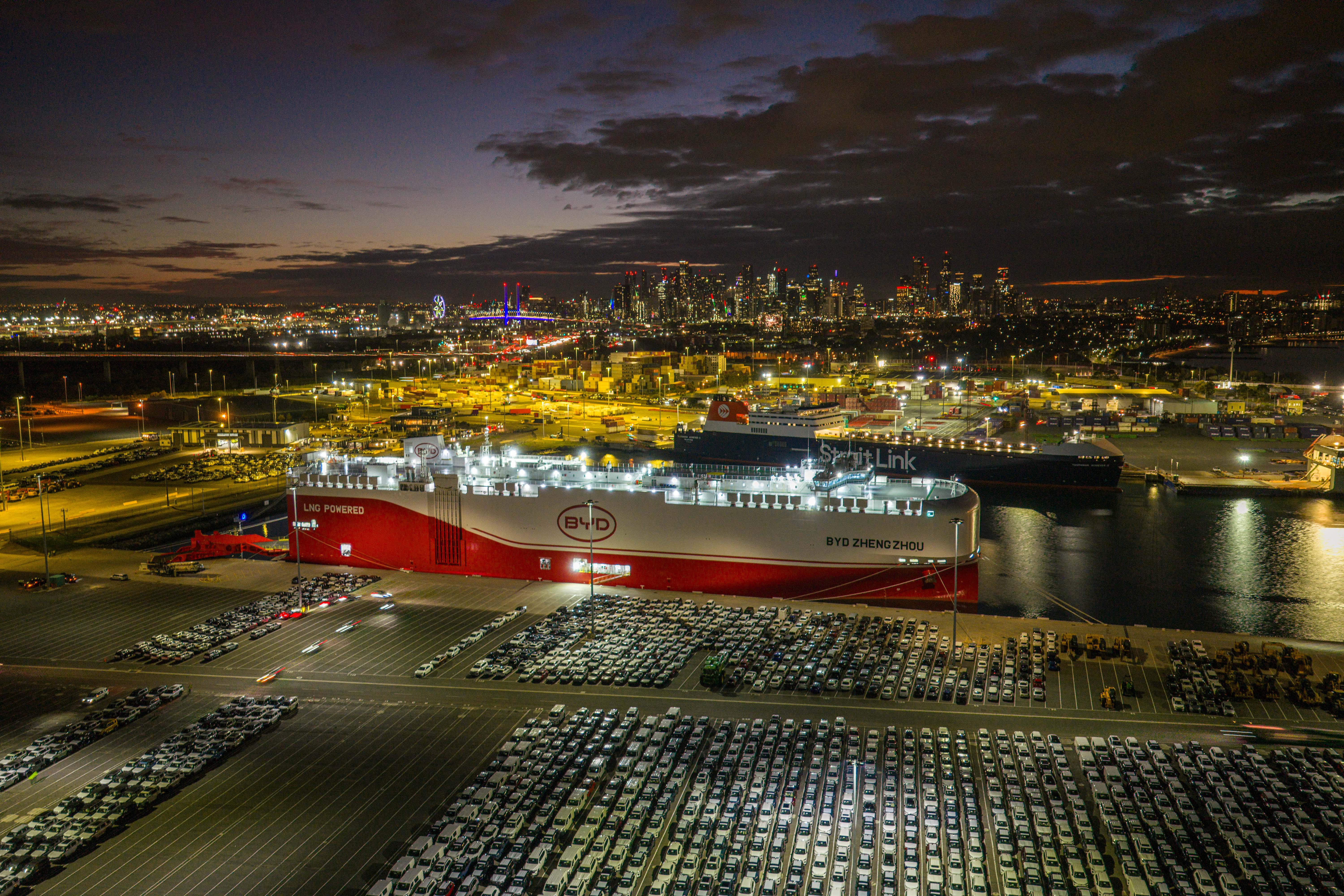 byd-denza-zhengzhou-shipping-ship-port-docks-19.jpg