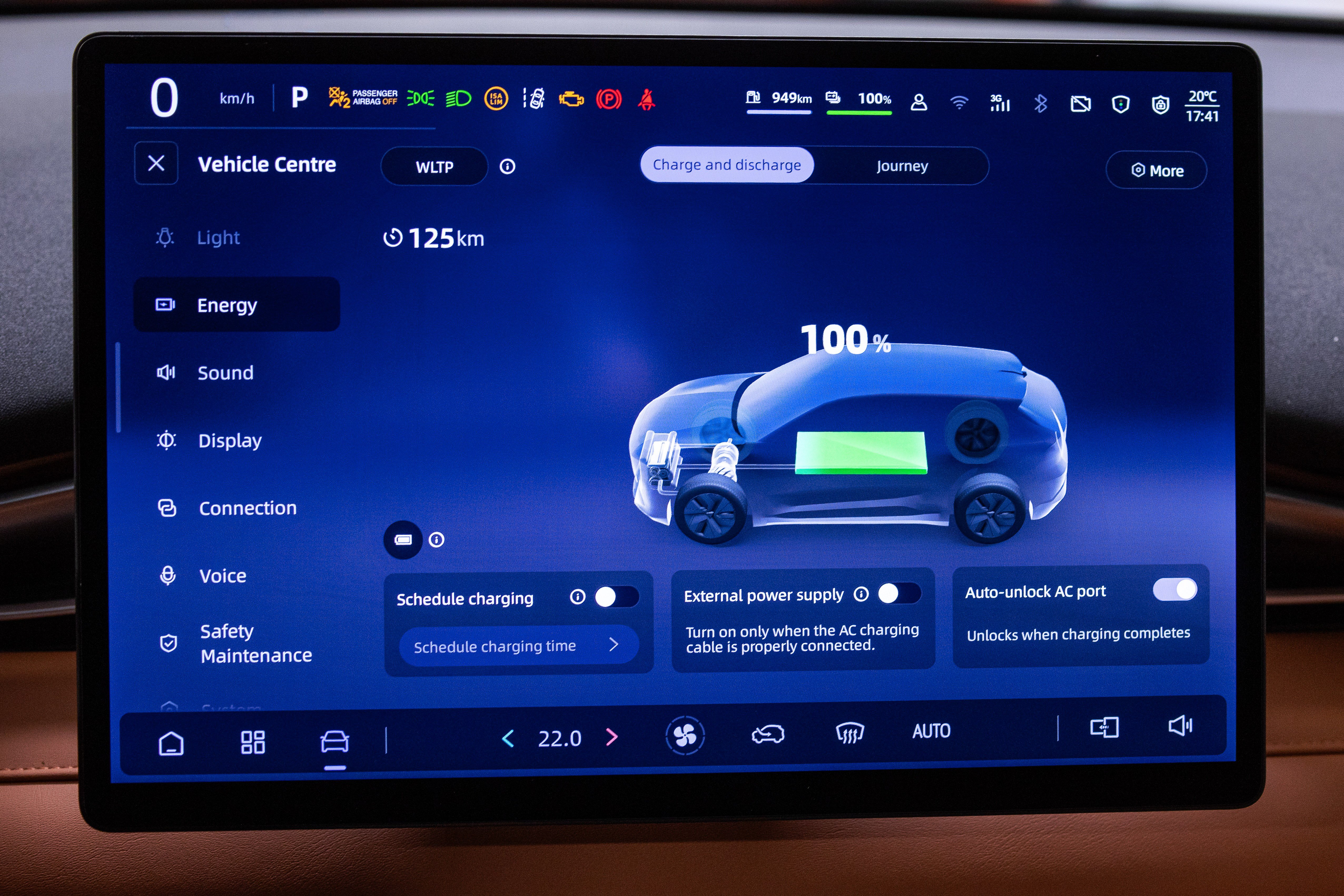 Screen menus hint at the plug-in hardware, but official PHEV and EV specifications for Australia are yet to be confirmed