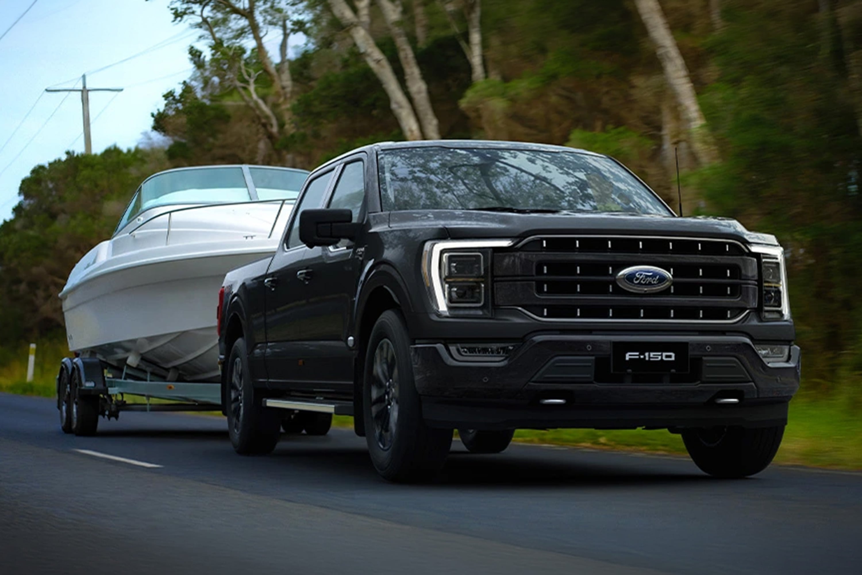 Towing muscle remains a key F-150 selling point, even as dealers work to clear 2023 stock.