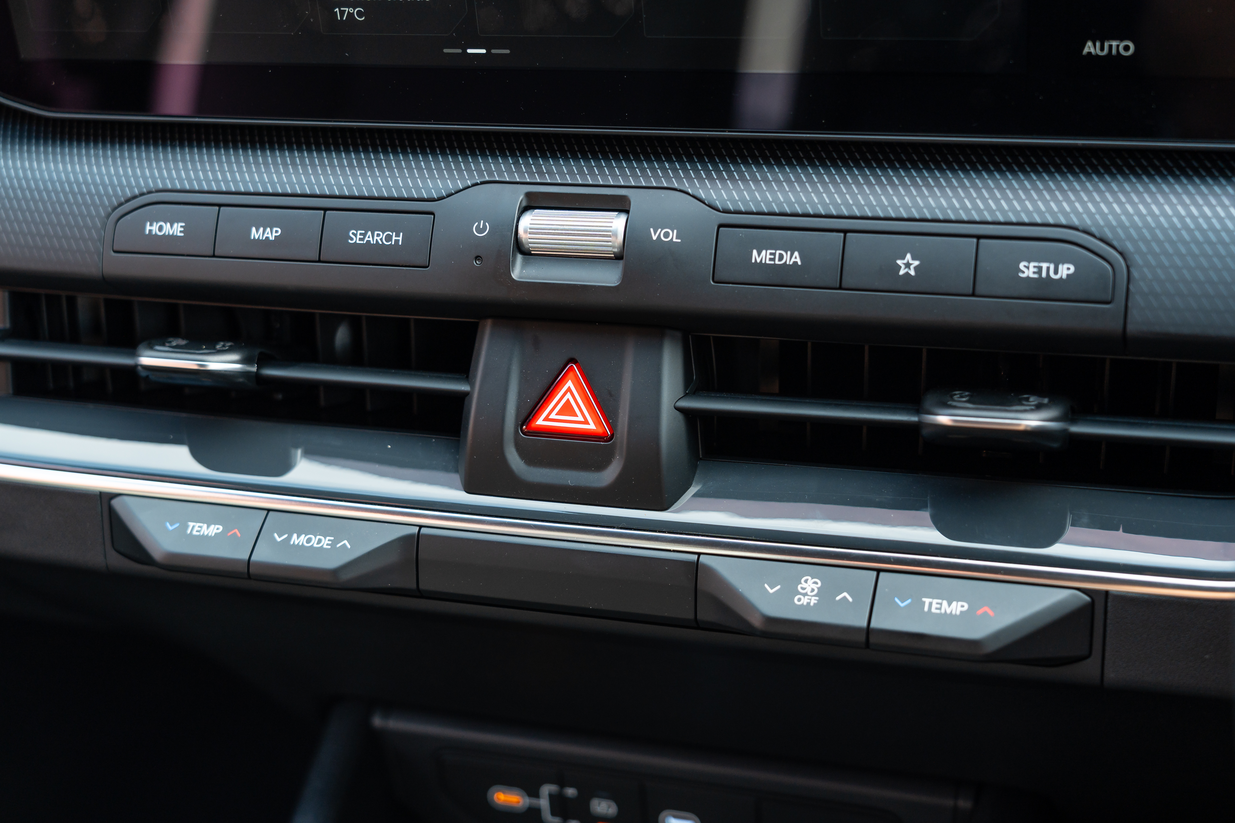 kia-k4-hatch-gt-line-stills-29.jpg