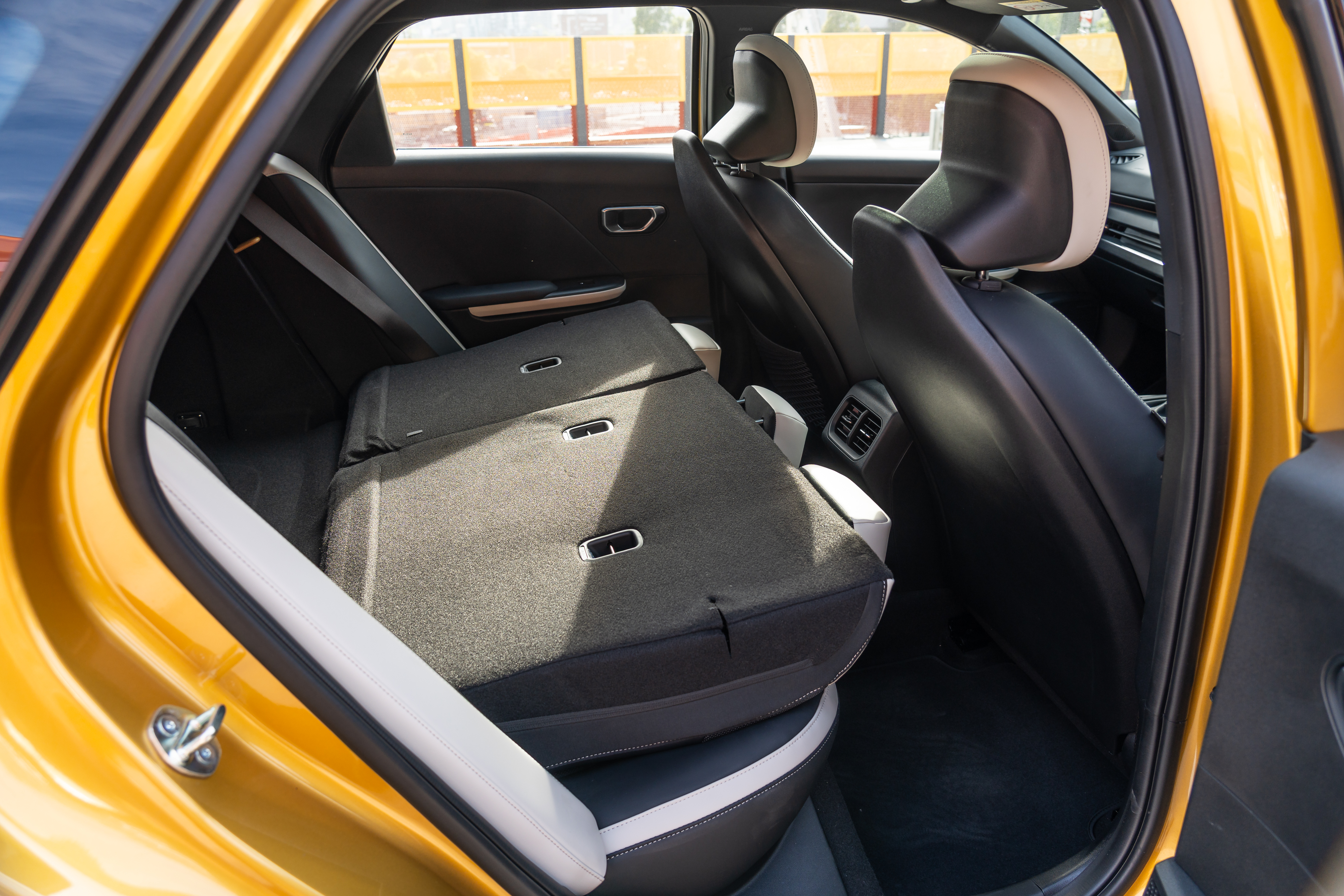 kia-k4-hatch-gt-line-stills-49.jpg