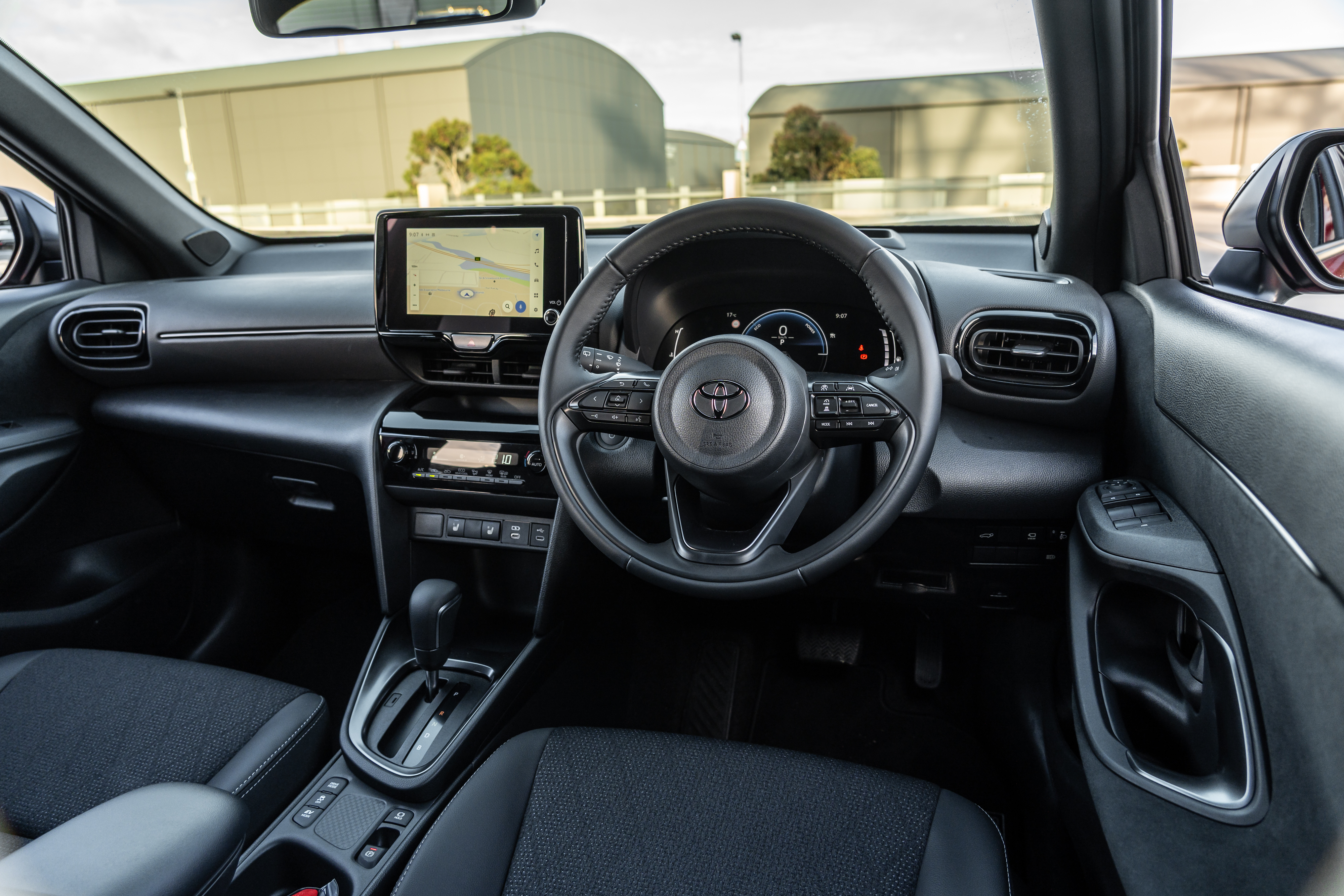 toyota-yaris-cross-urban-2wd-stills-34.jpg