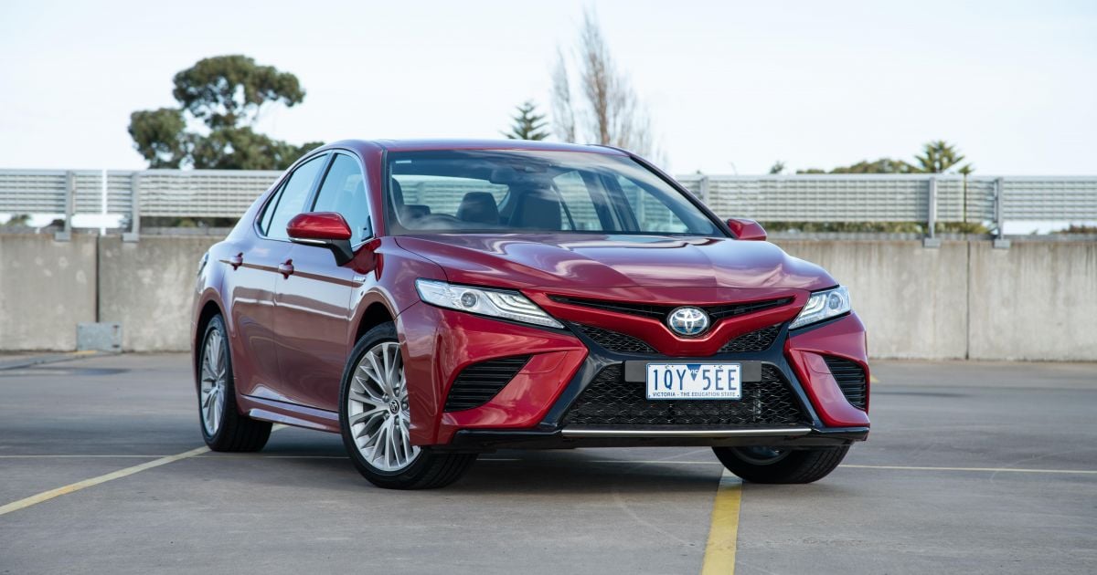 2020 Toyota Camry Sl Hybrid Review 