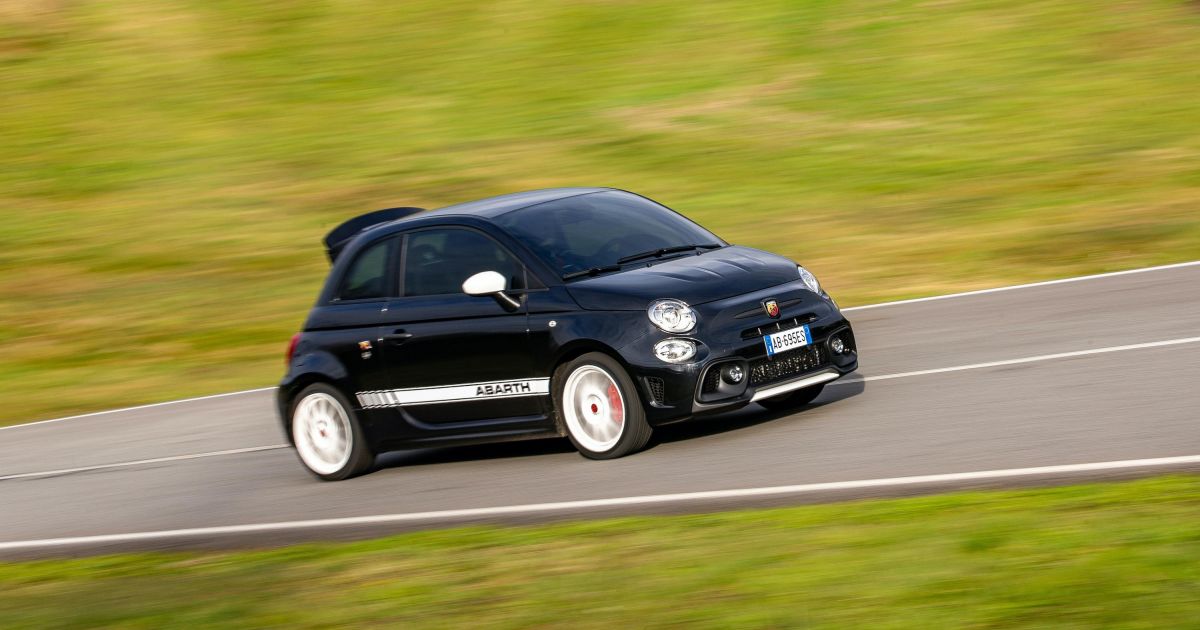 2021 Abarth 695 Esseesse revealed, not for Australia | CarExpert