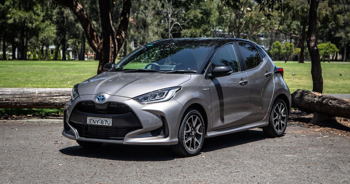 Toyota Yaris Review, For Sale, Colours, Specs, Interior & News