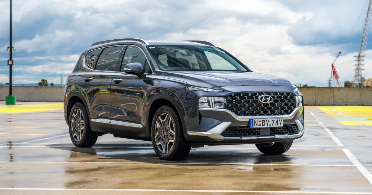 Unlock The Full Potential Of Your 2023 Santa Fe Hybrid Battery! - vi3j07n