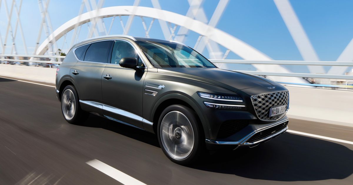 Another luxury brand delays EV goal, plans hybrid expansion | CarExpert