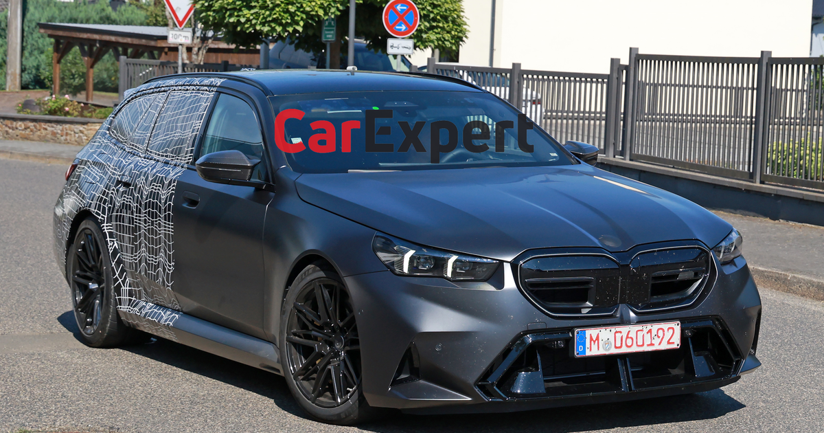 BMW M5 Touring: Super wagon spied just days ahead of reveal