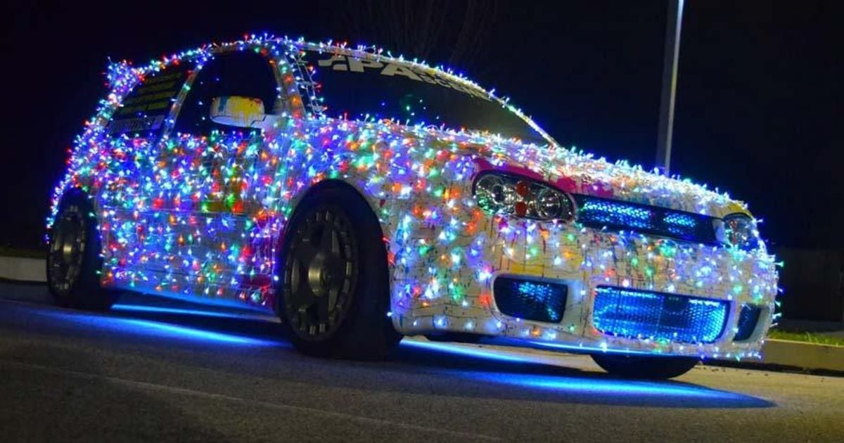 Is it legal to put Christmas lights on your car?