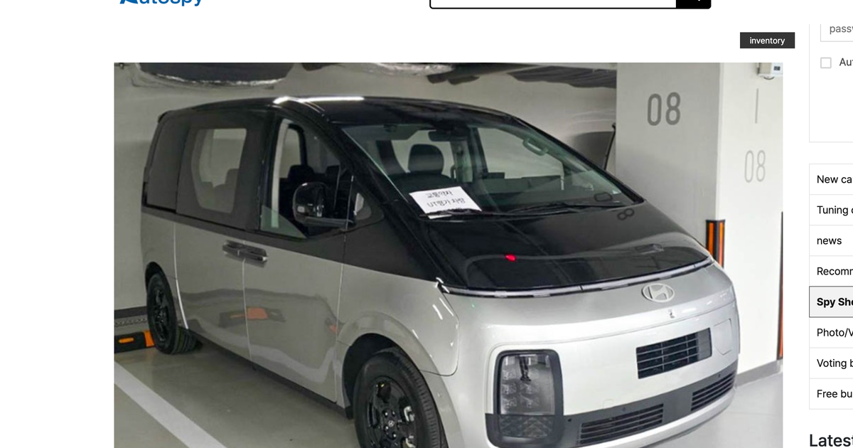 Hyundai Staria EV spied: Futuristic people mover getting battery power ...