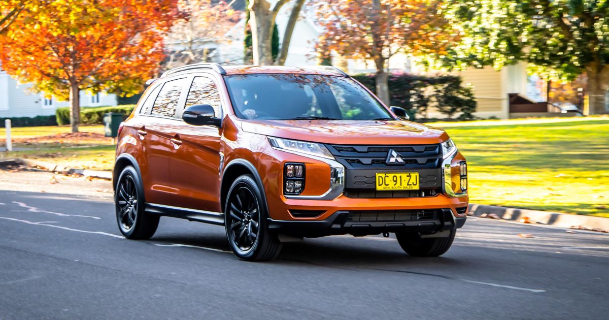 702-035 三菱 1/18 MITSUBISHI ASX オレンジ 702-035 三菱 1/18 MITSUBISHI ASX オレンジ