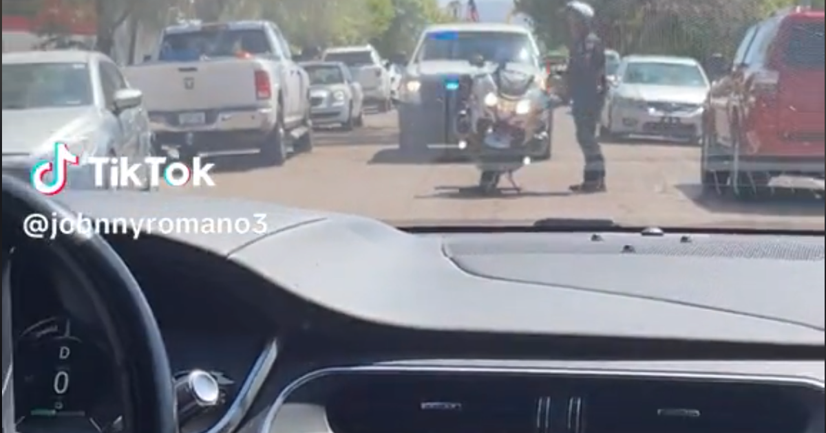 Car Being Pulled Over Rear View Watch a driverless car get pulled over by police | CarExpert
