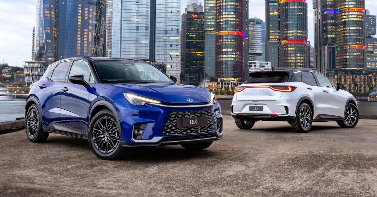 Lexus クロスボディバッグ ネイビー Build Your Lexus