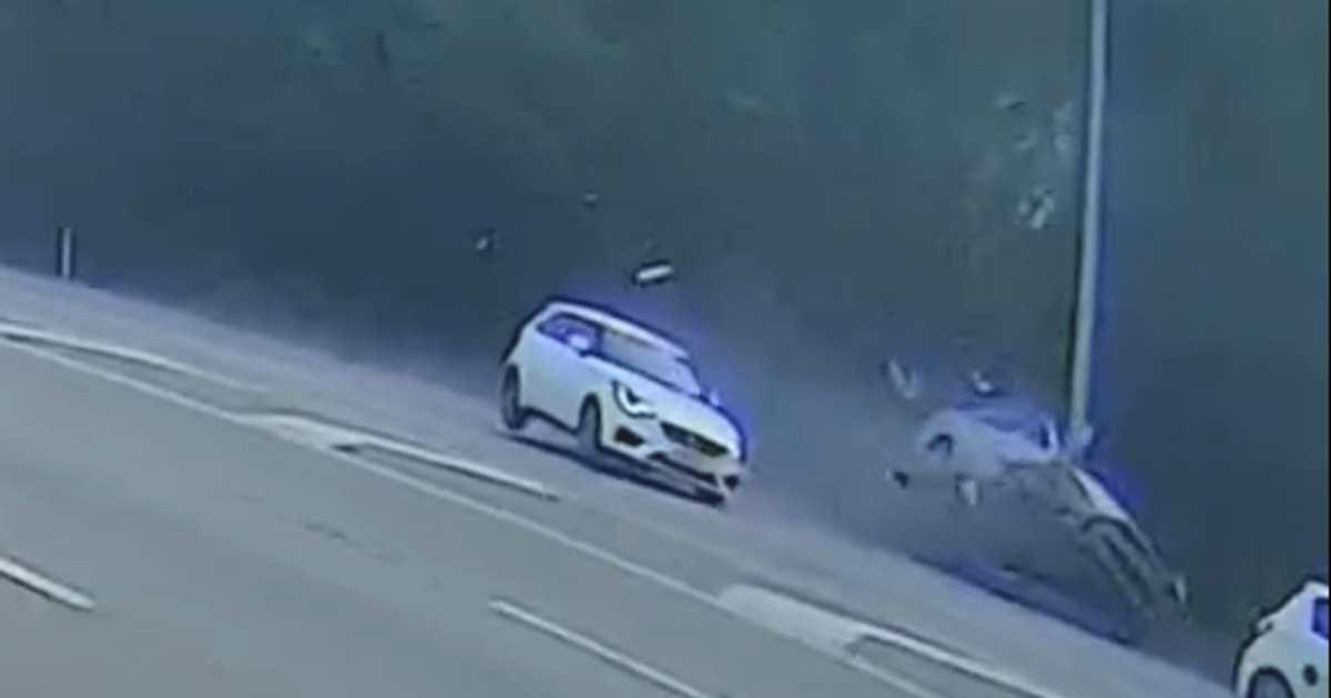 Dashcam captures dramatic Gold Coast rollover crash | CarExpert