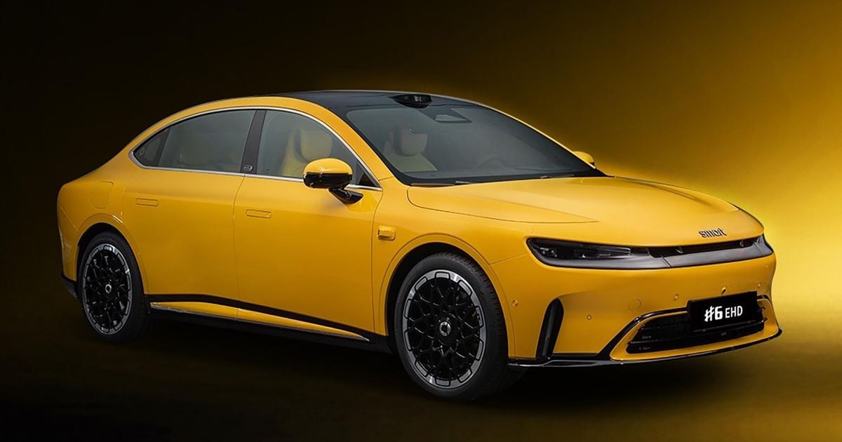 City car brand launches Toyota Camry-size PHEV sedan