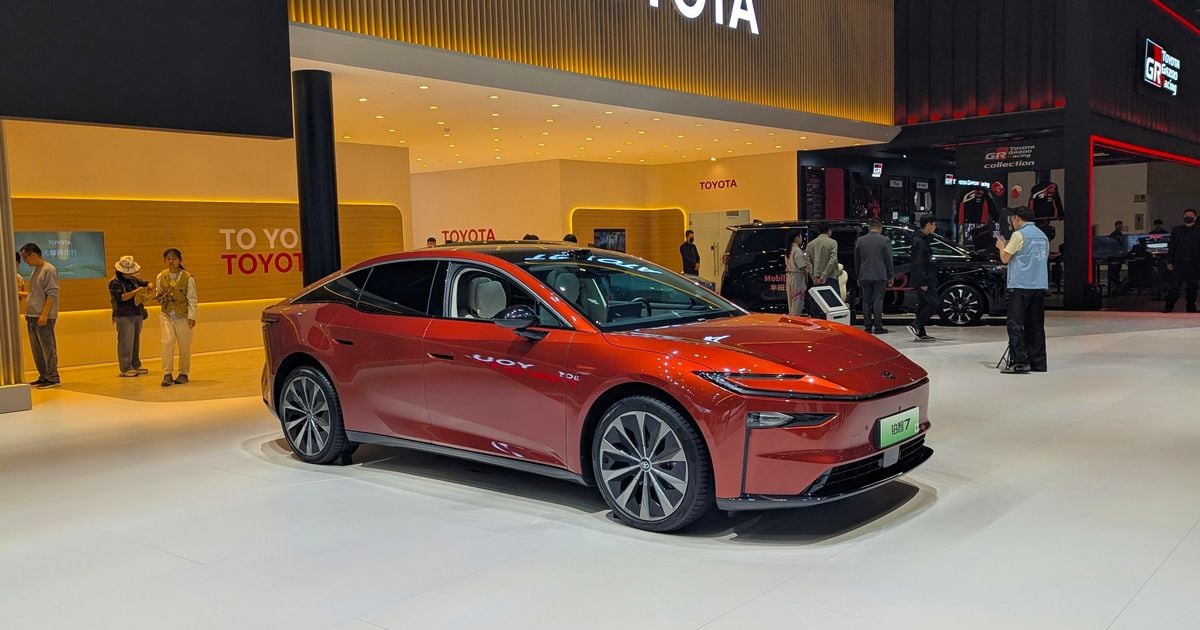 Toyota to launch extended-range EVs in China next year