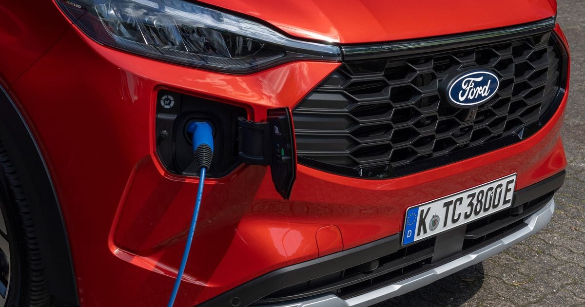 Ford Tourneo diesel axed in Australia, replaced by PHEV