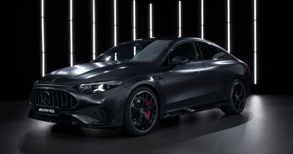 Mercedes-Benz presenta nuovi modelli elettrici e ibridi per l'Australia, tra cui l'EQS e il CLA Shooting Brake, con tecnologie all'avanguardia e prestazioni elevate