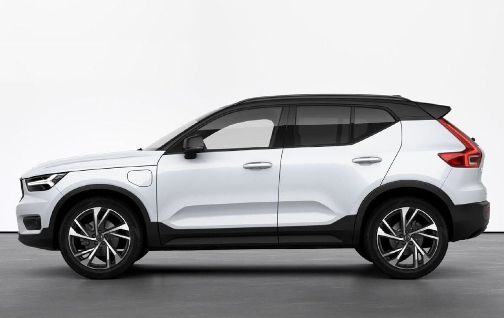 2021 Volvo XC40 T4 MOMENTUM (FWD) Price & Specifications CarExpert